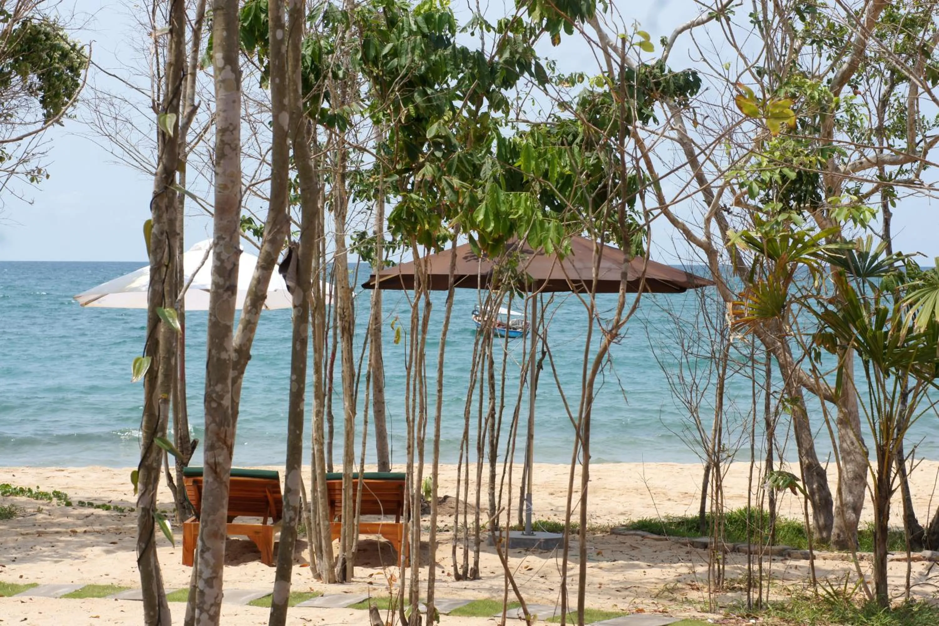 Day in Gold Sand Beach Bungalow