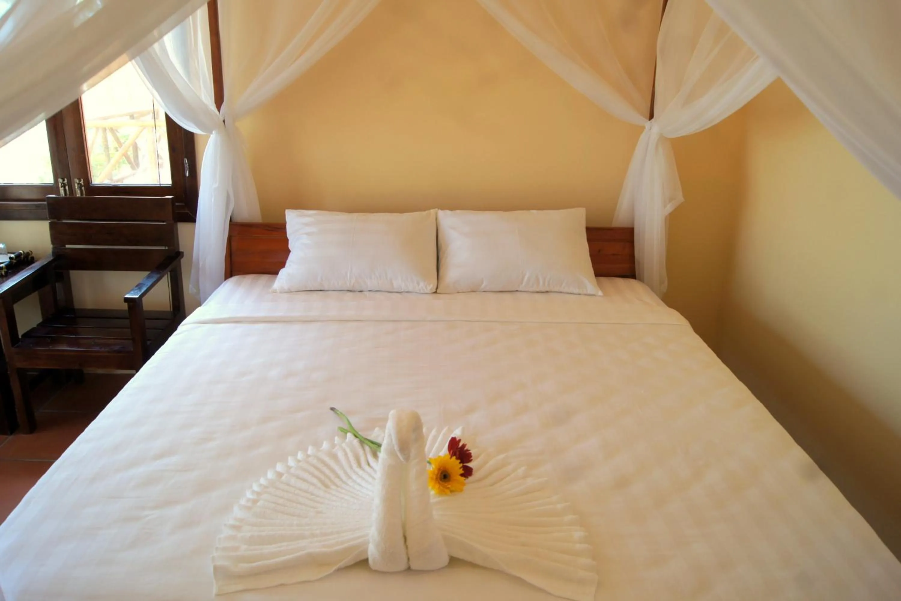 Bedroom, Bed in Gold Sand Beach Bungalow