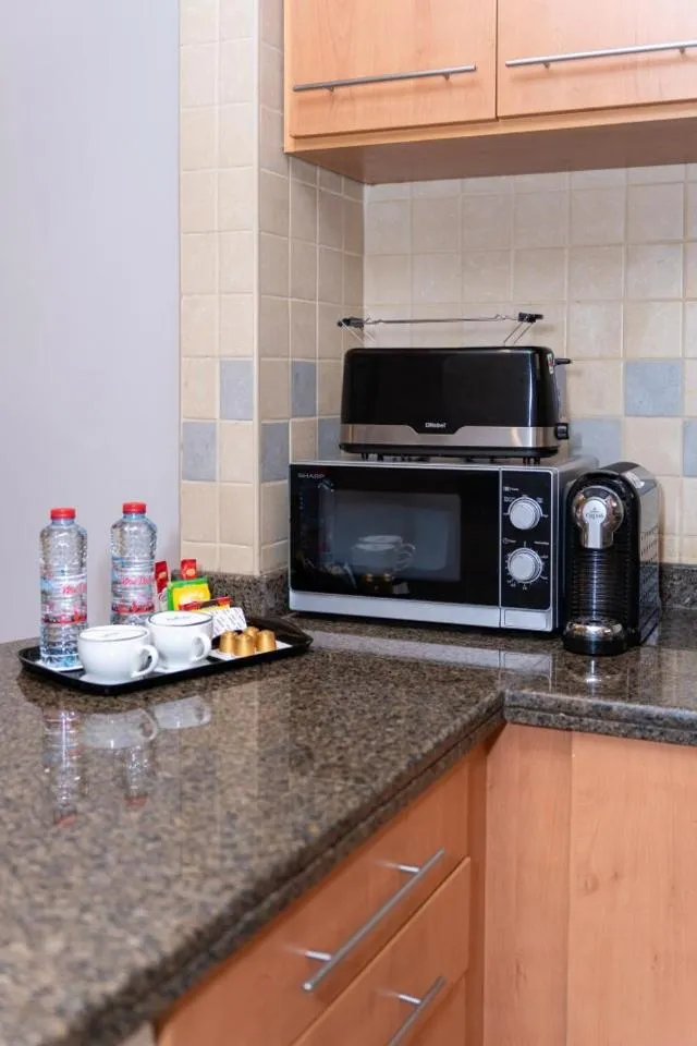 Grand Bellevue Hotel Apartment Dubai