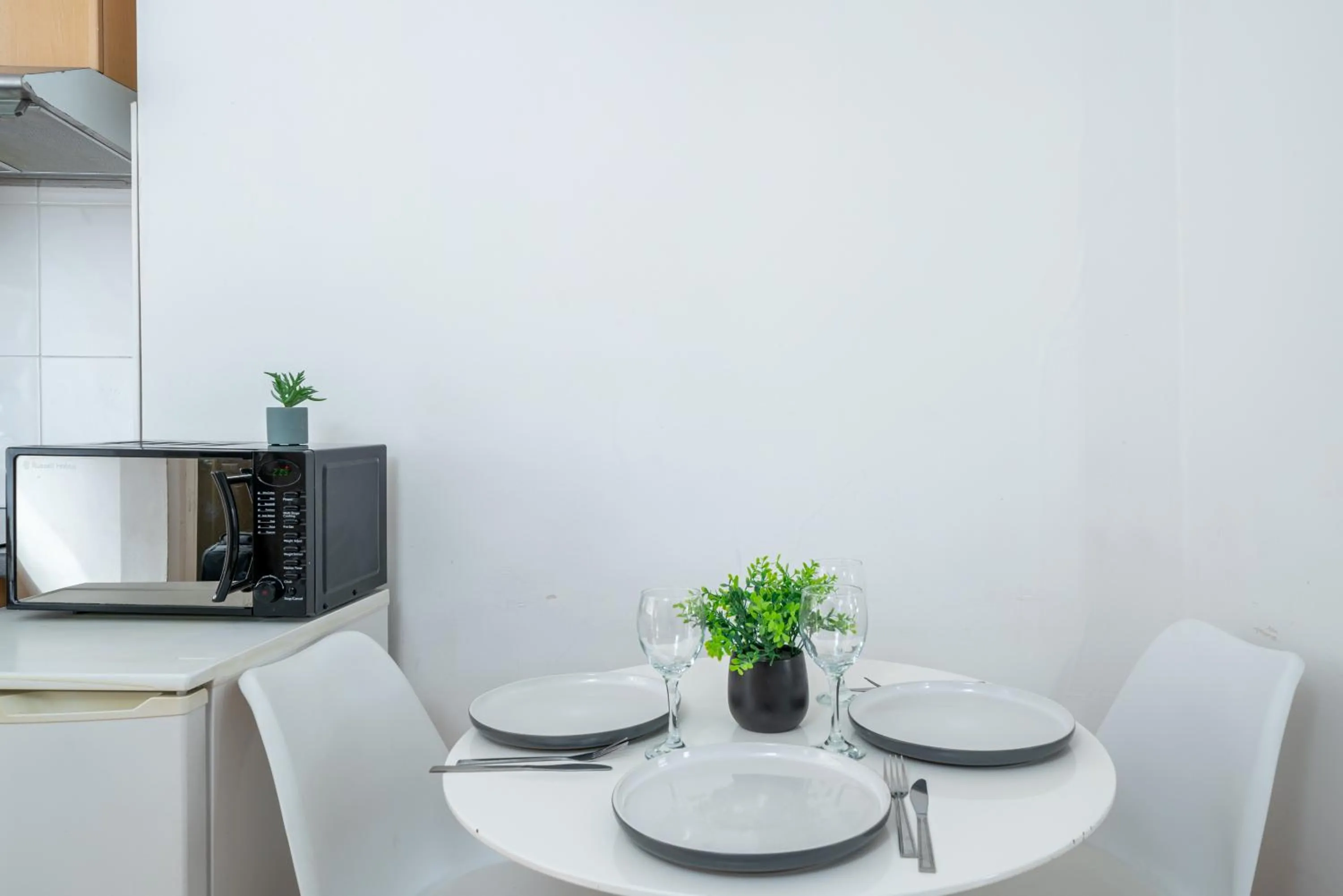 Carnaby & Oxford Street - Central Soho - One Bedroom - Double Bed & SofaBed