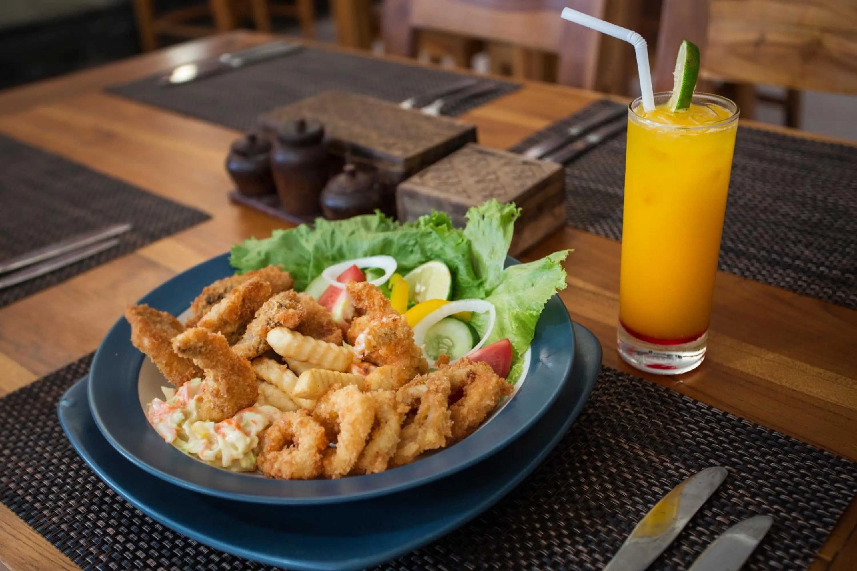 Food in Linda Beach Hotel