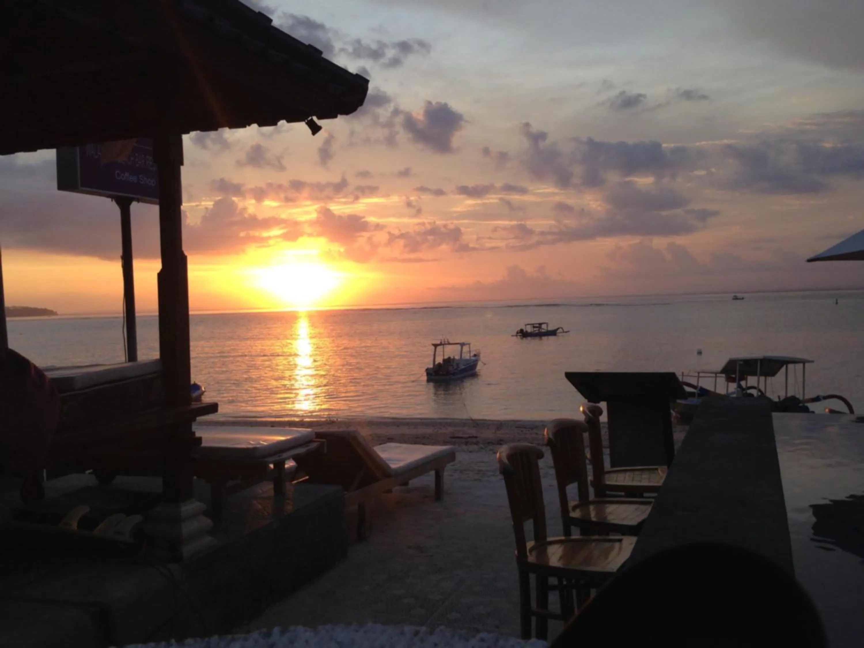 Sunset in Linda Beach Hotel