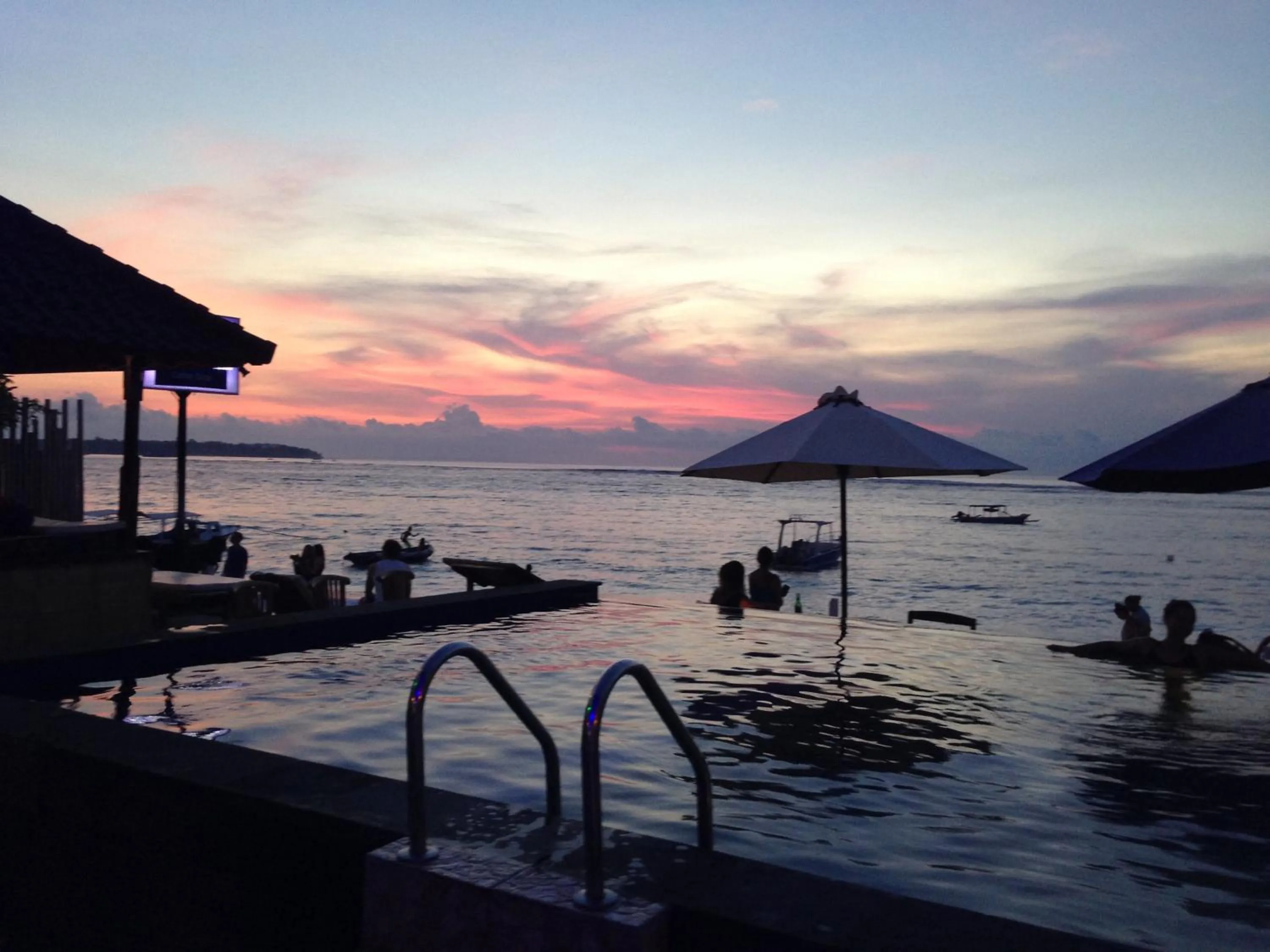 Swimming pool in Linda Beach Hotel