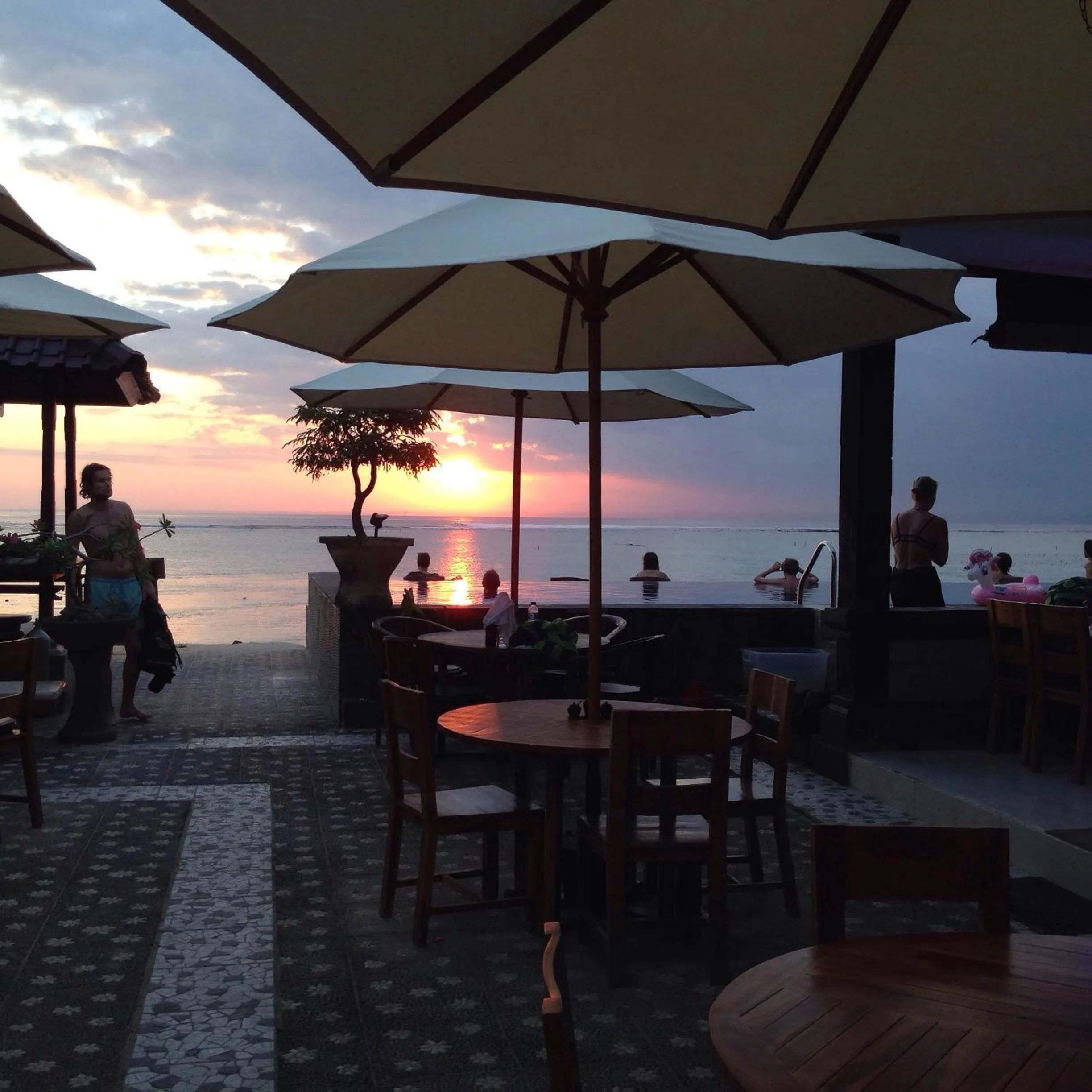 Lounge or bar in Linda Beach Hotel