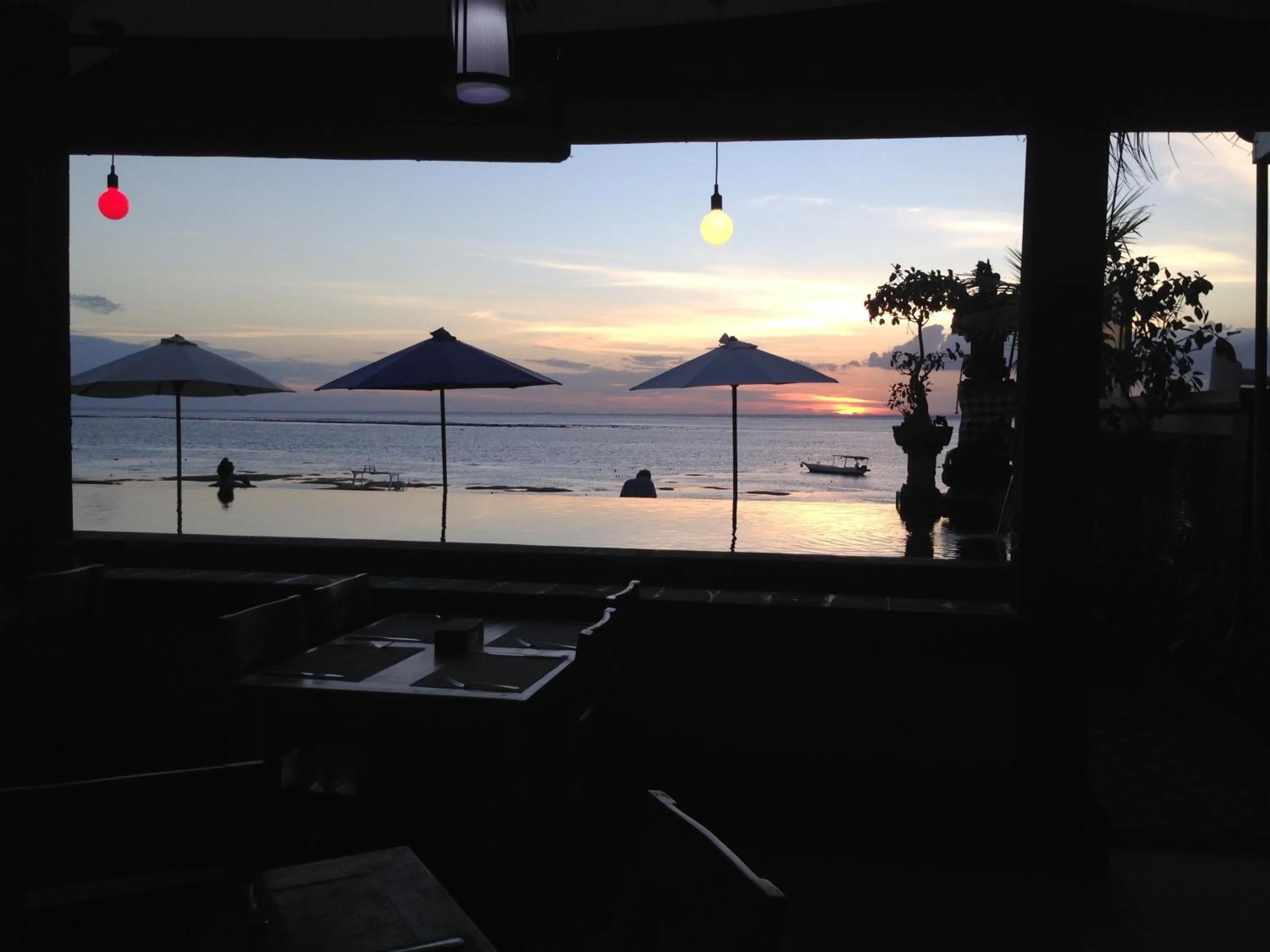 Property building in Linda Beach Hotel