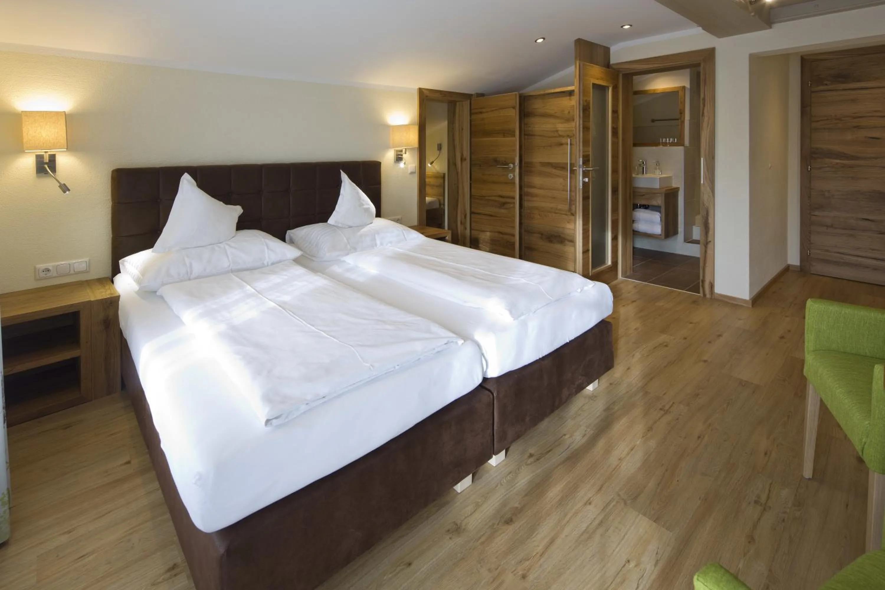 Bedroom, Bed in Hotel Gasthof Obermair