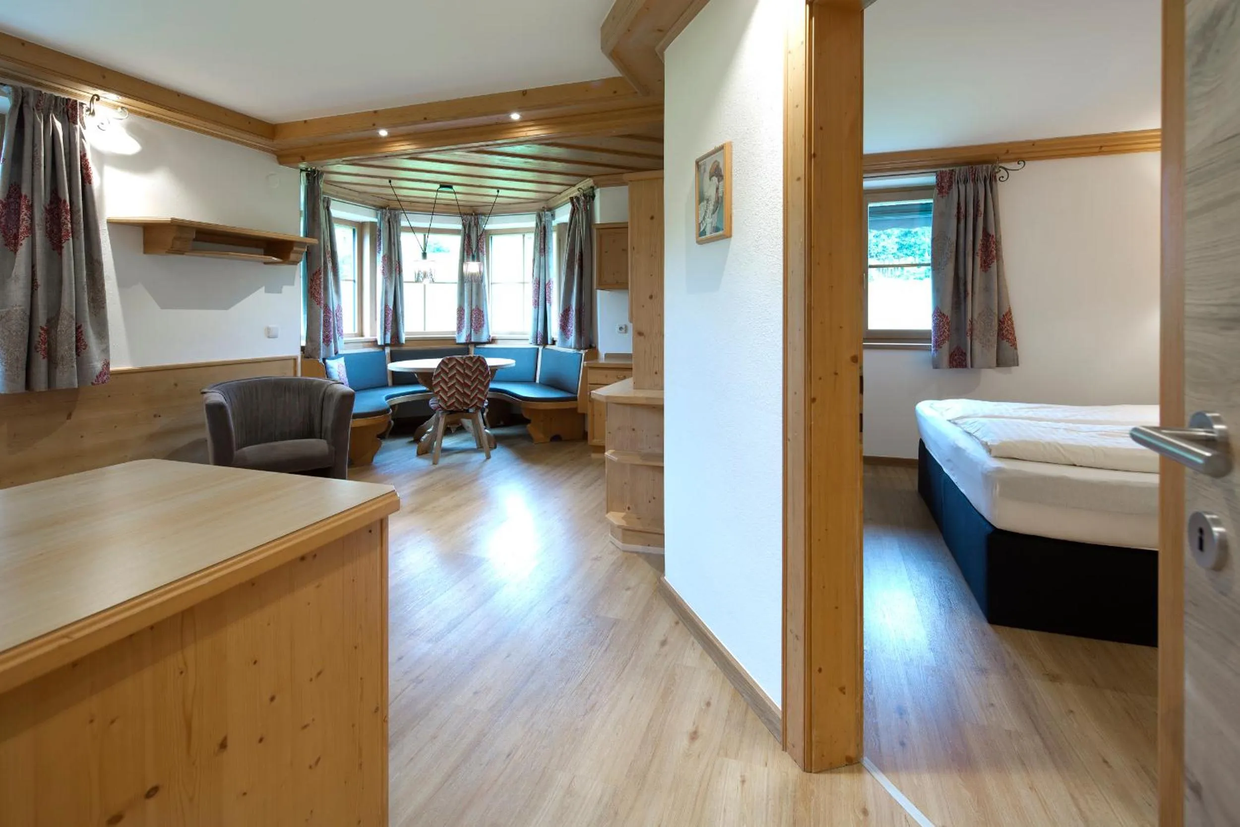 Living room, Bed in Hotel Gasthof Obermair