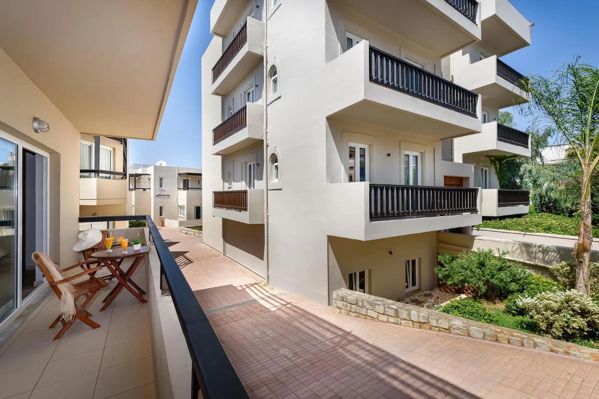 Street view in Corinna Mare