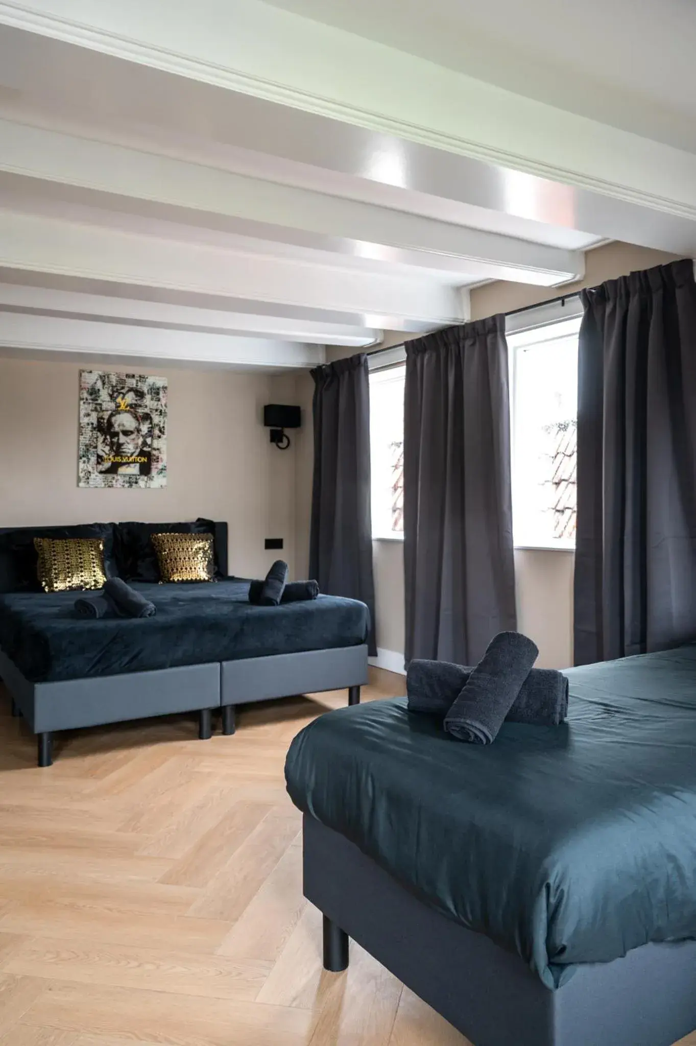 Standard Room for 6 Guests in Hotel 83 Standard Room for 6 Guests in Hotel 83