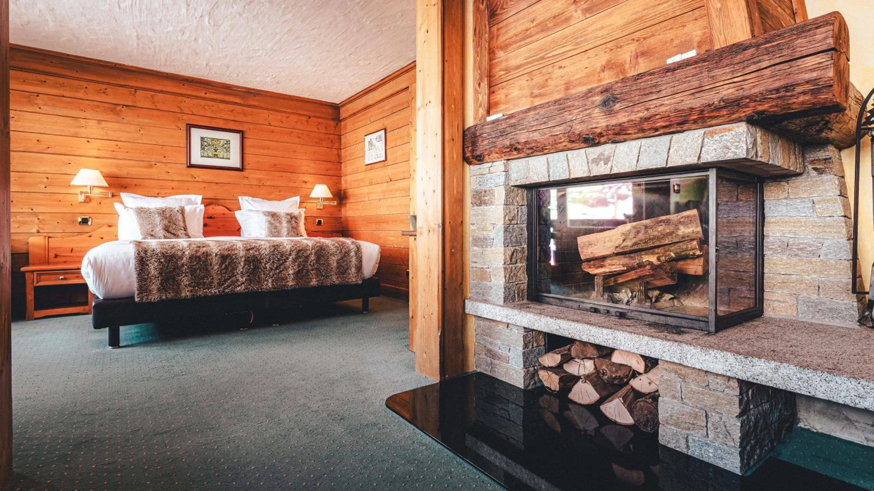 Bedroom, Bed in Hotel Mont Vallon