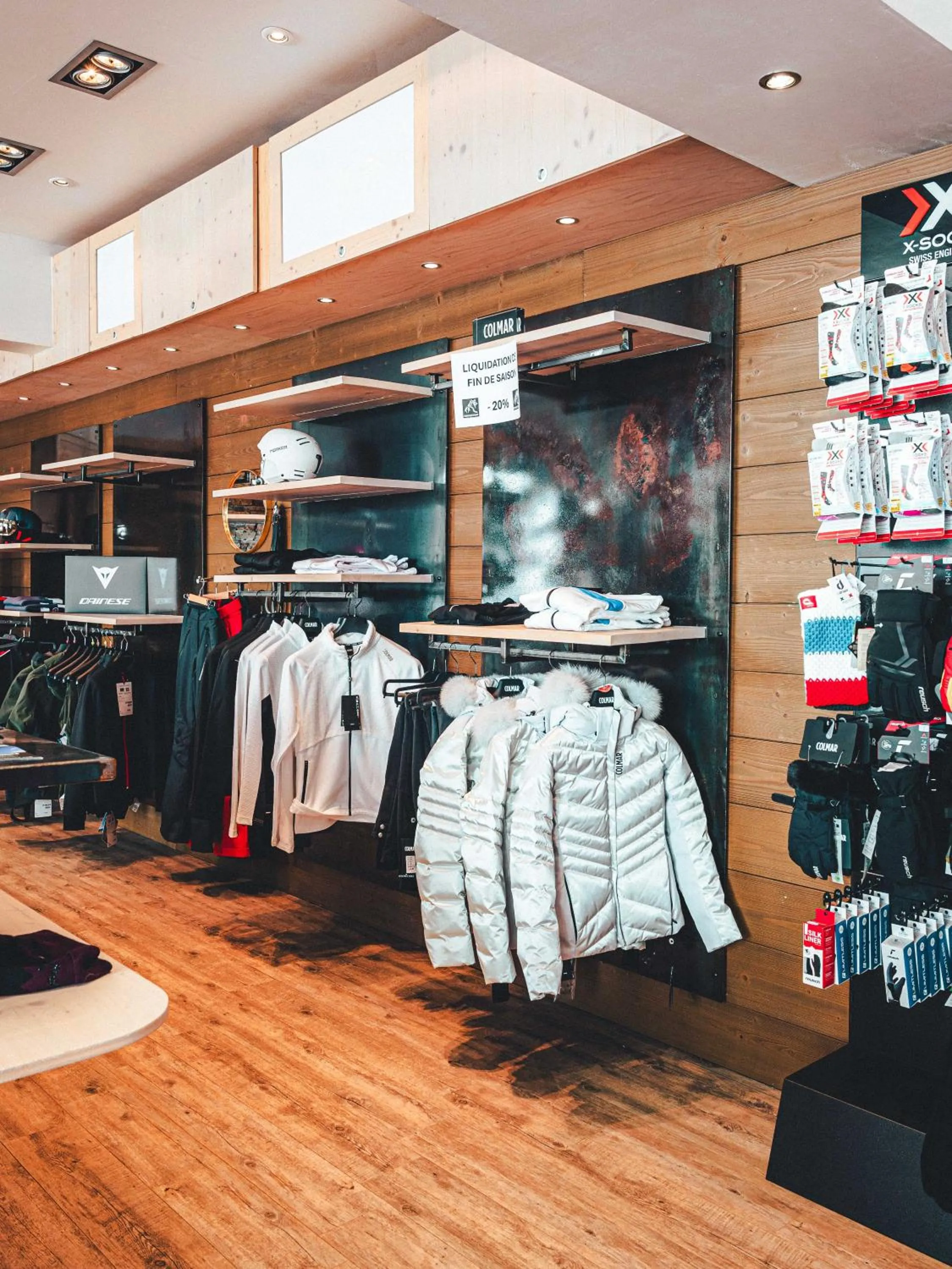 Skiing in Hotel Mont Vallon