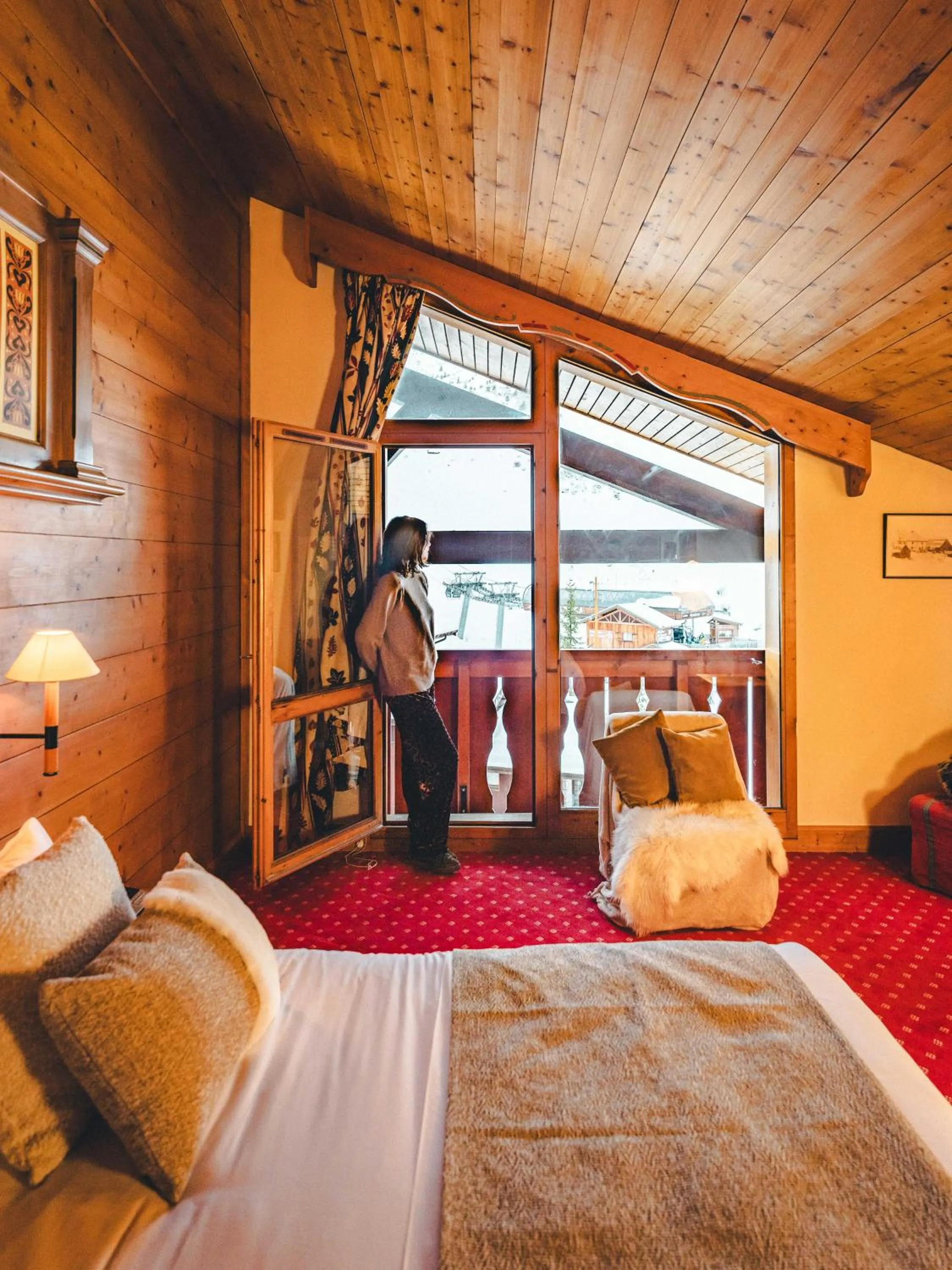 Balcony/Terrace, Bed in Hotel Mont Vallon