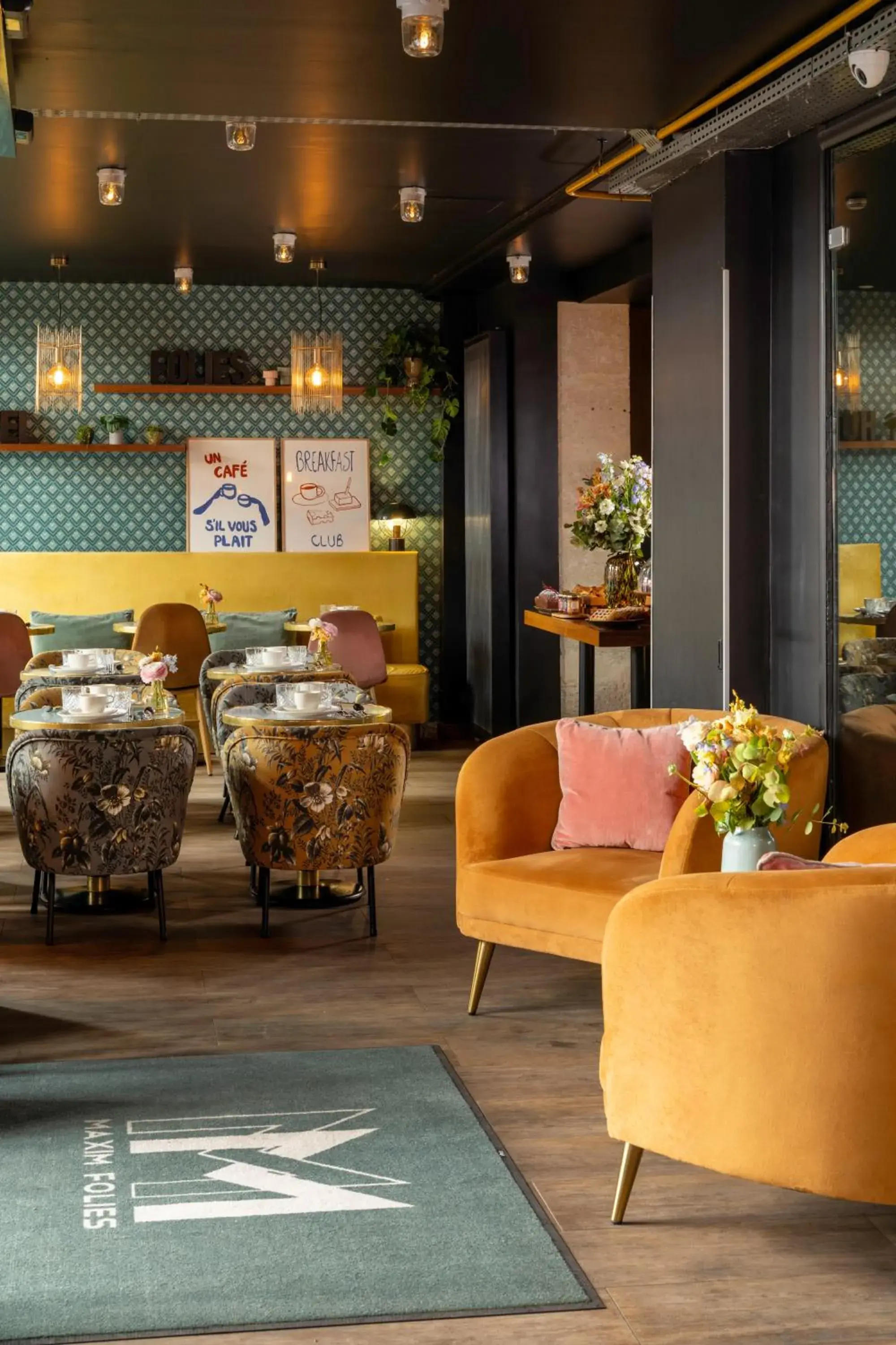 Breakfast in Hôtel Maxim Folies Breakfast in Hôtel Maxim Folies