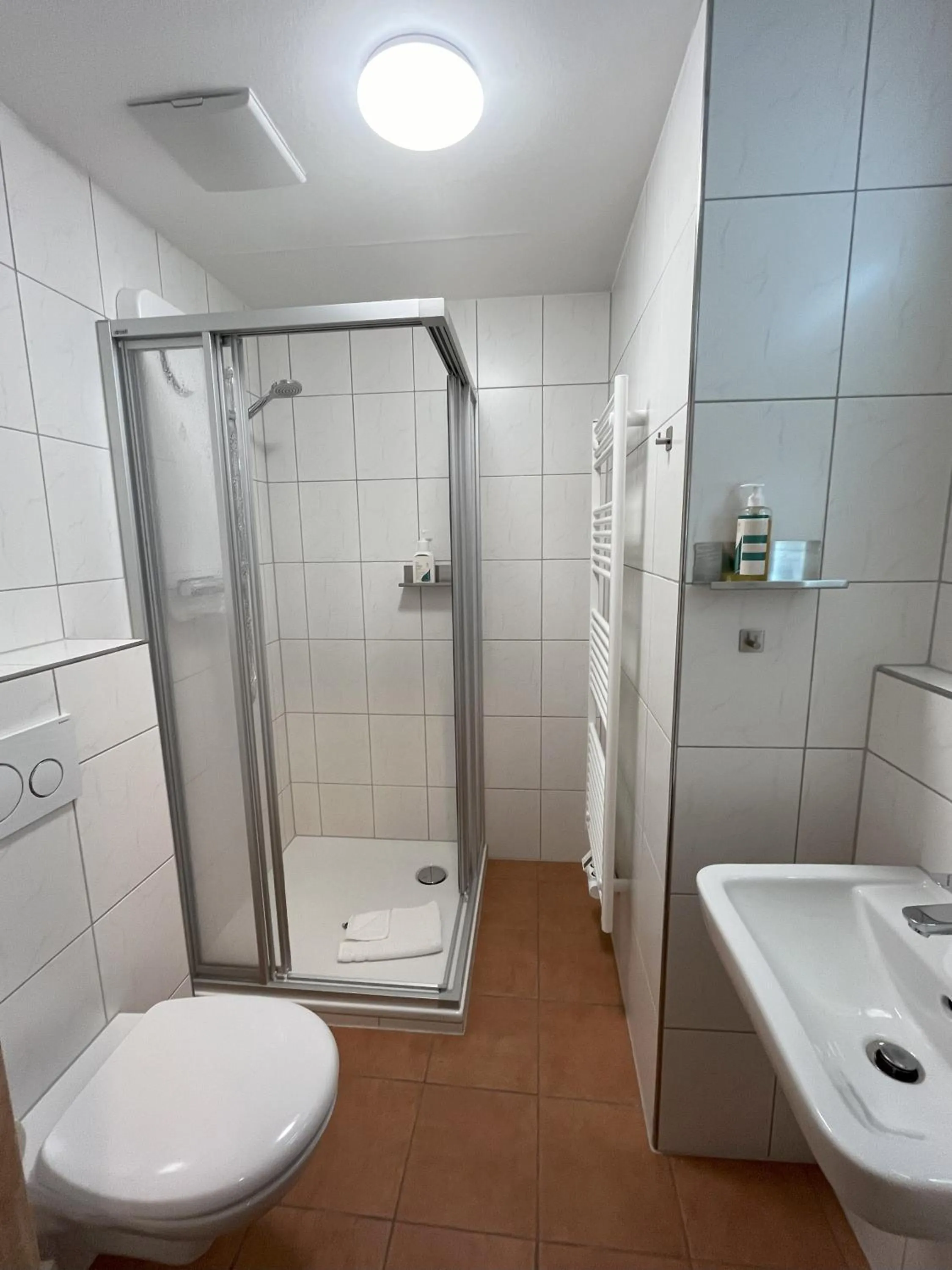 Shower in Hotel am Steinertsee - Kassel-Ost