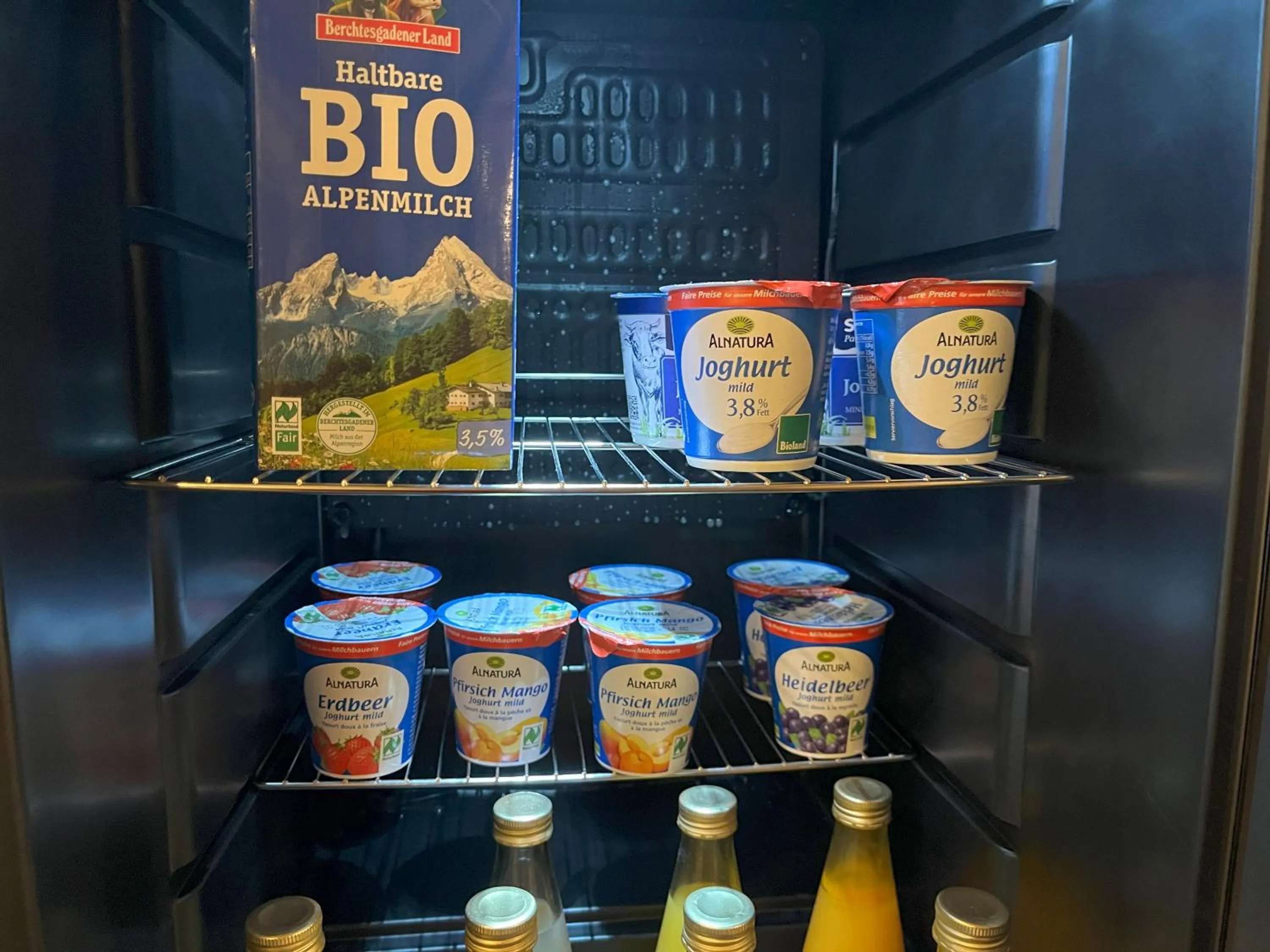 Breakfast in Hotel am Steinertsee - Kassel-Ost