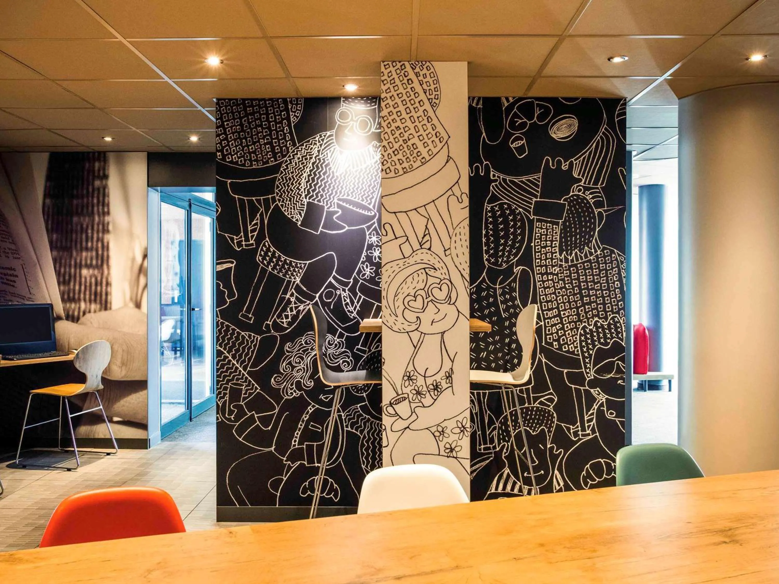 Lounge or bar in Ibis Orly Chevilly Tram 7