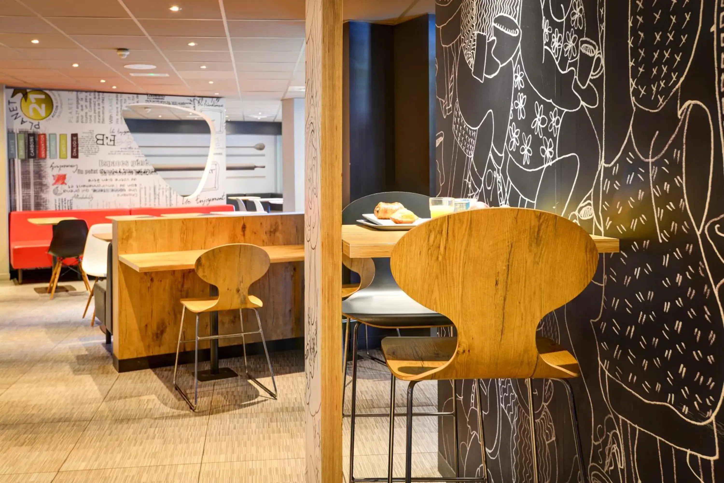 Restaurant/places to eat in Ibis Orly Chevilly Tram 7 Restaurant/places to eat in Ibis Orly Chevilly Tram 7