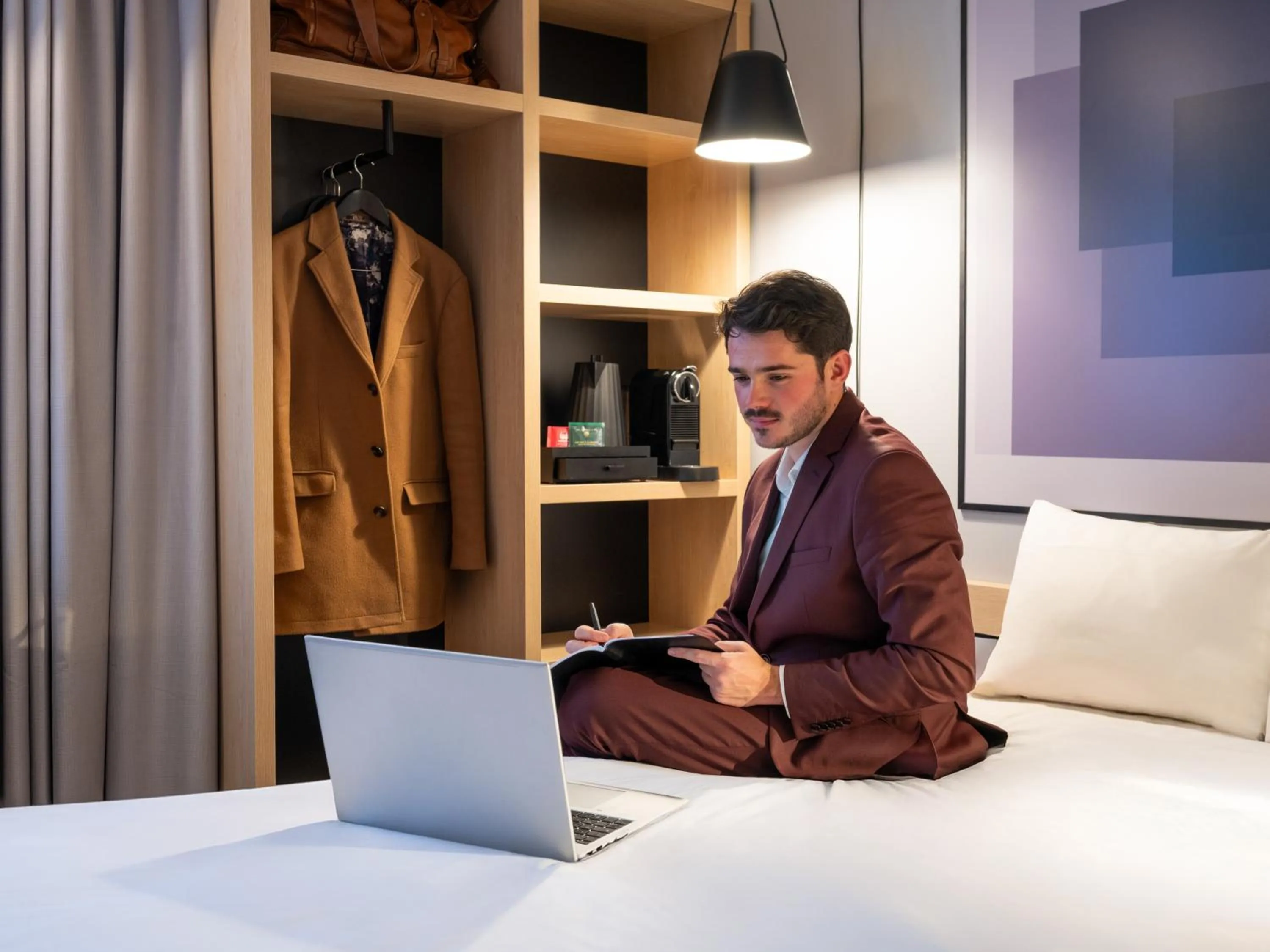 Bed in Ibis Orly Chevilly Tram 7