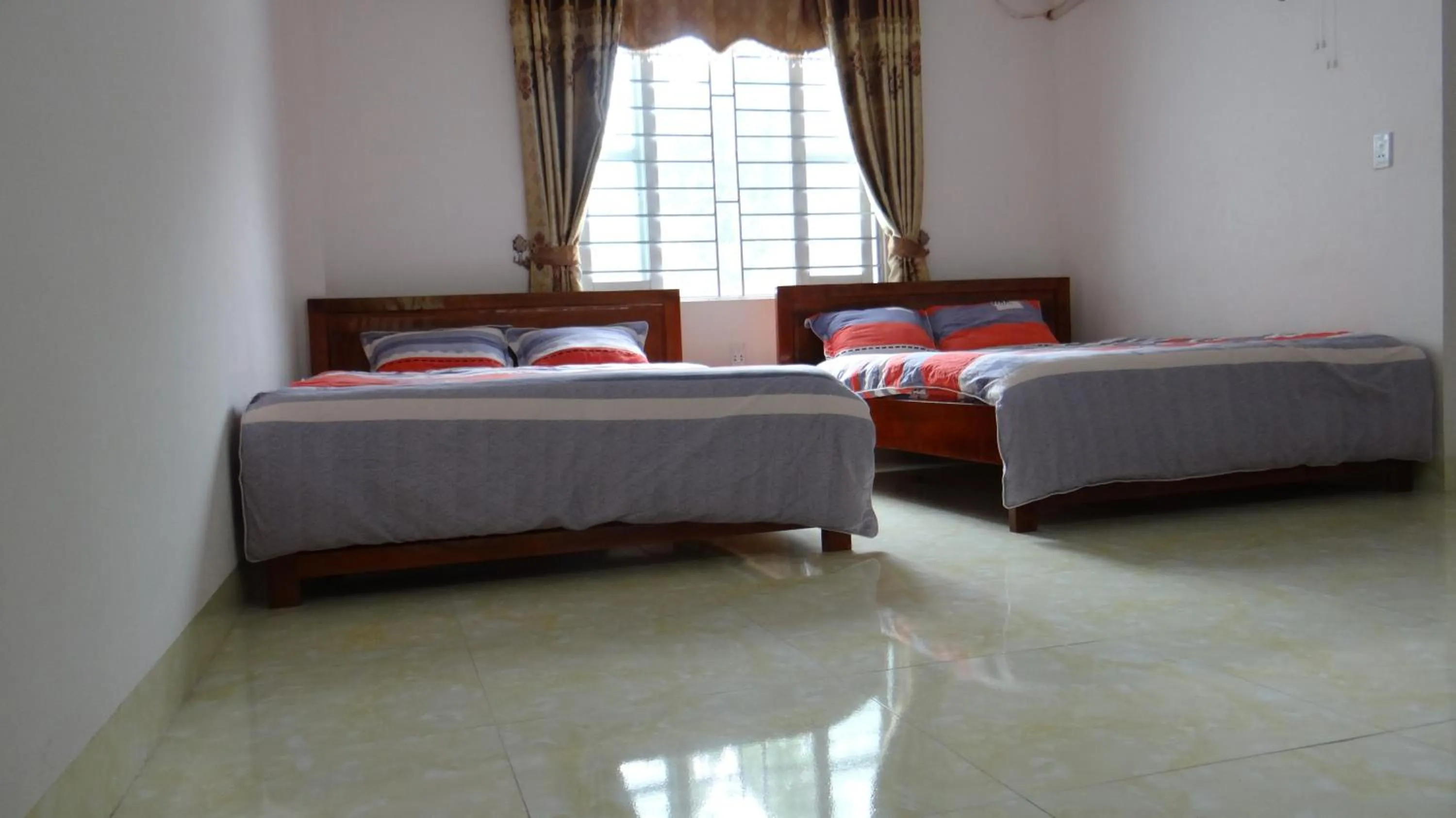 bunk bed in Huong Thao 2 Hotel