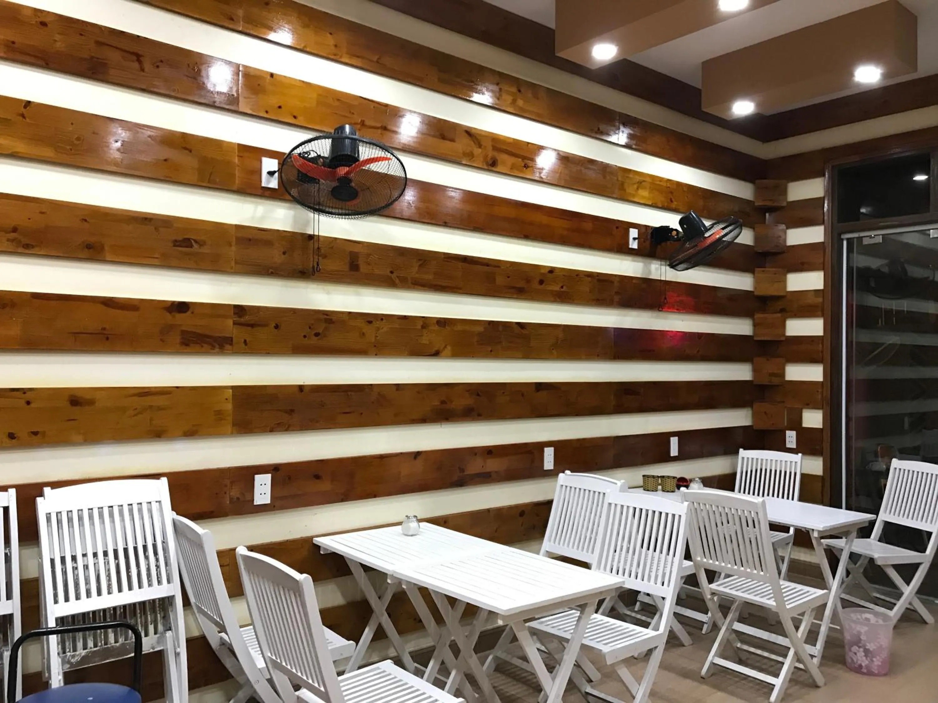 Restaurant/places to eat in Huong Thao 2 Hotel