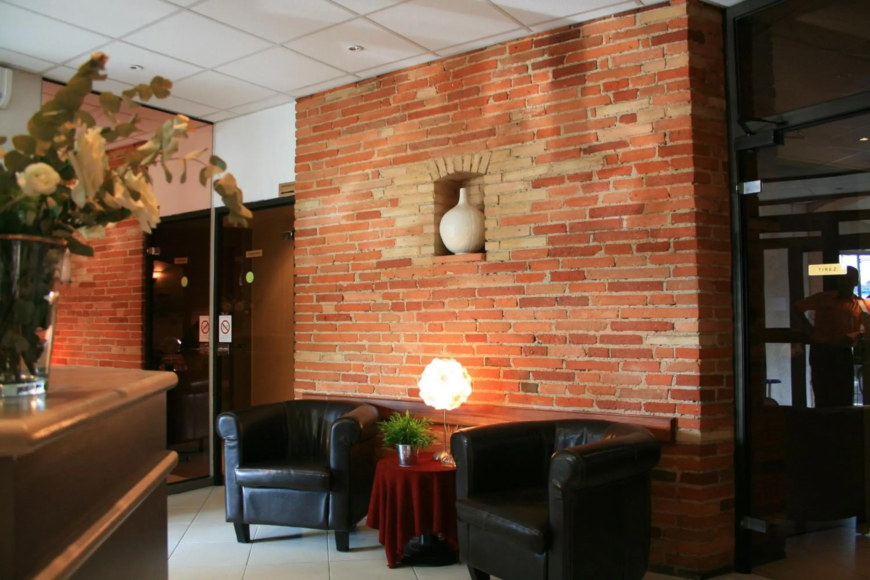 Lobby or reception in Hotel de Bordeaux Lobby or reception in Hotel de Bordeaux