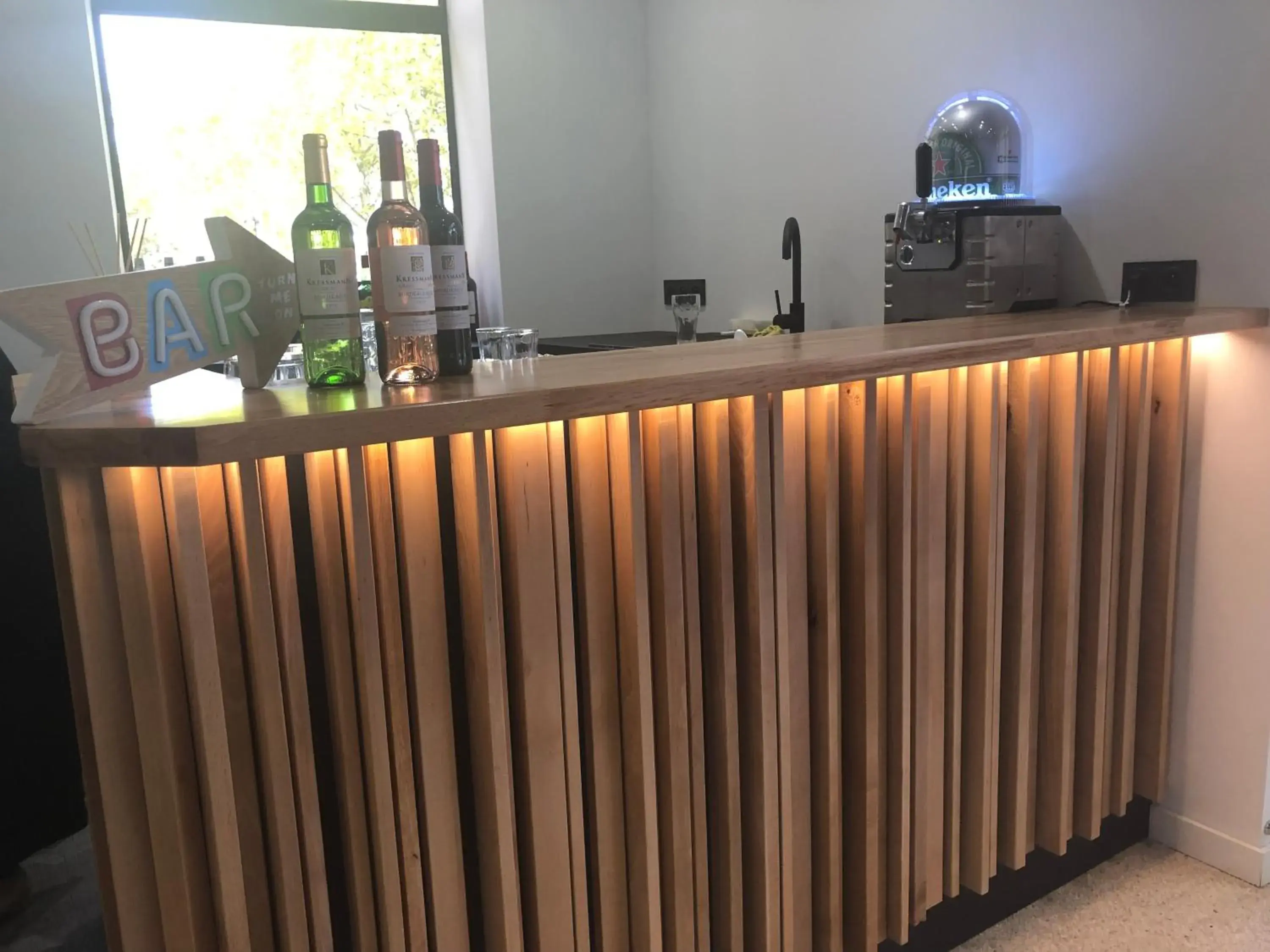 Lounge or bar in Hotel de Bordeaux Lounge or bar in Hotel de Bordeaux