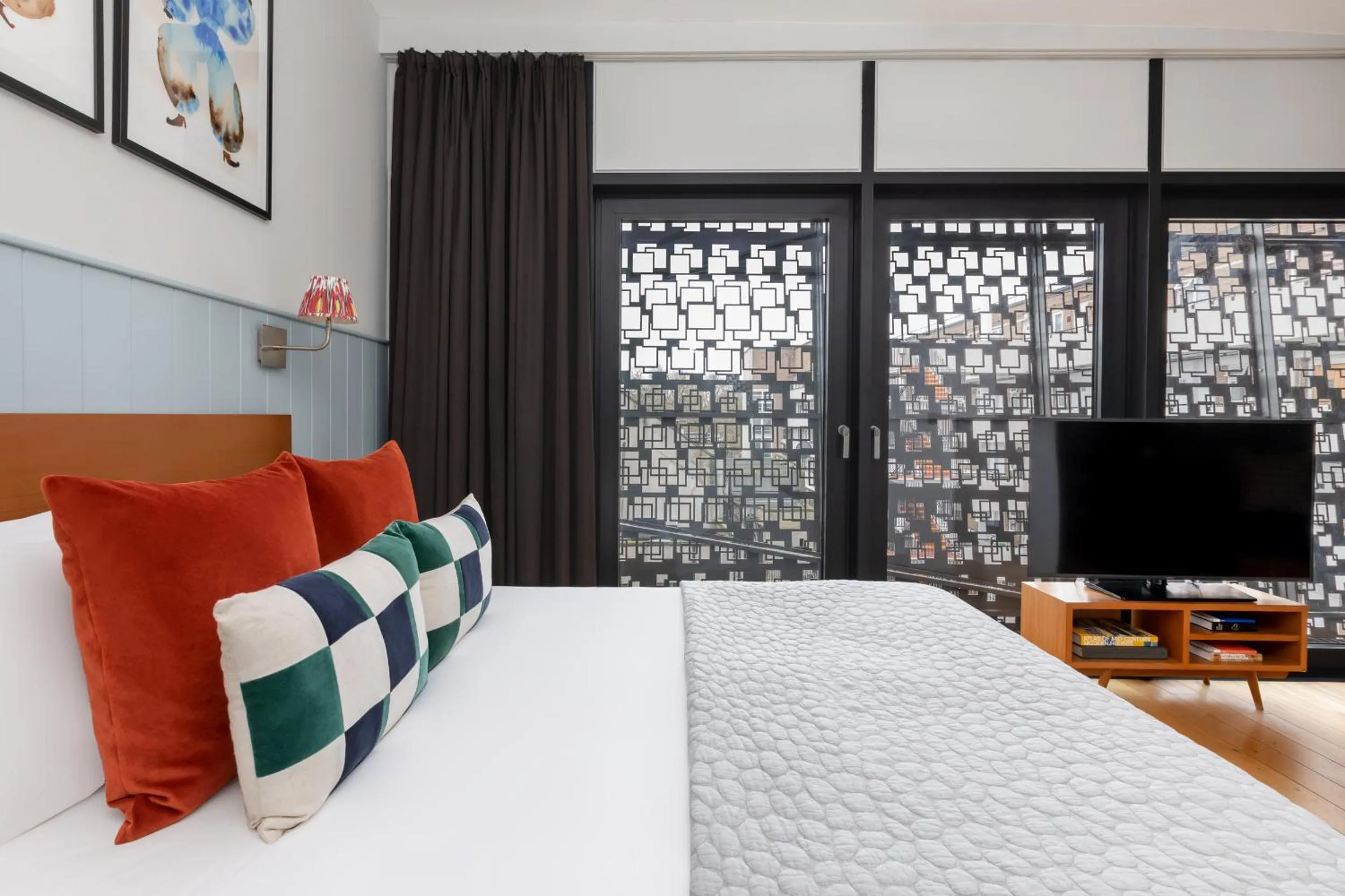 Bedroom, Bed in Town Hall Hotel - Shoreditch