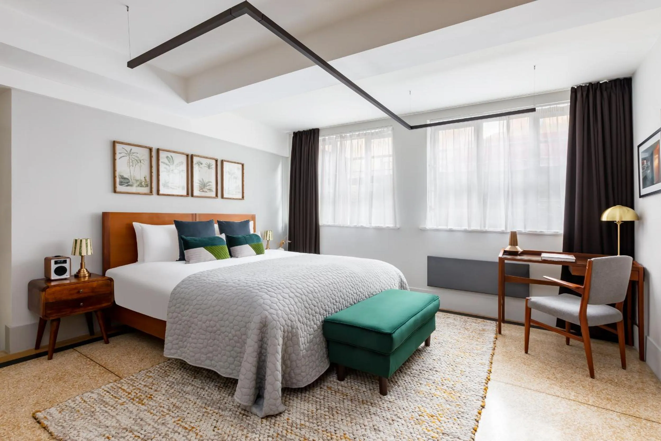 TV and multimedia, Bed in Town Hall Hotel - Shoreditch