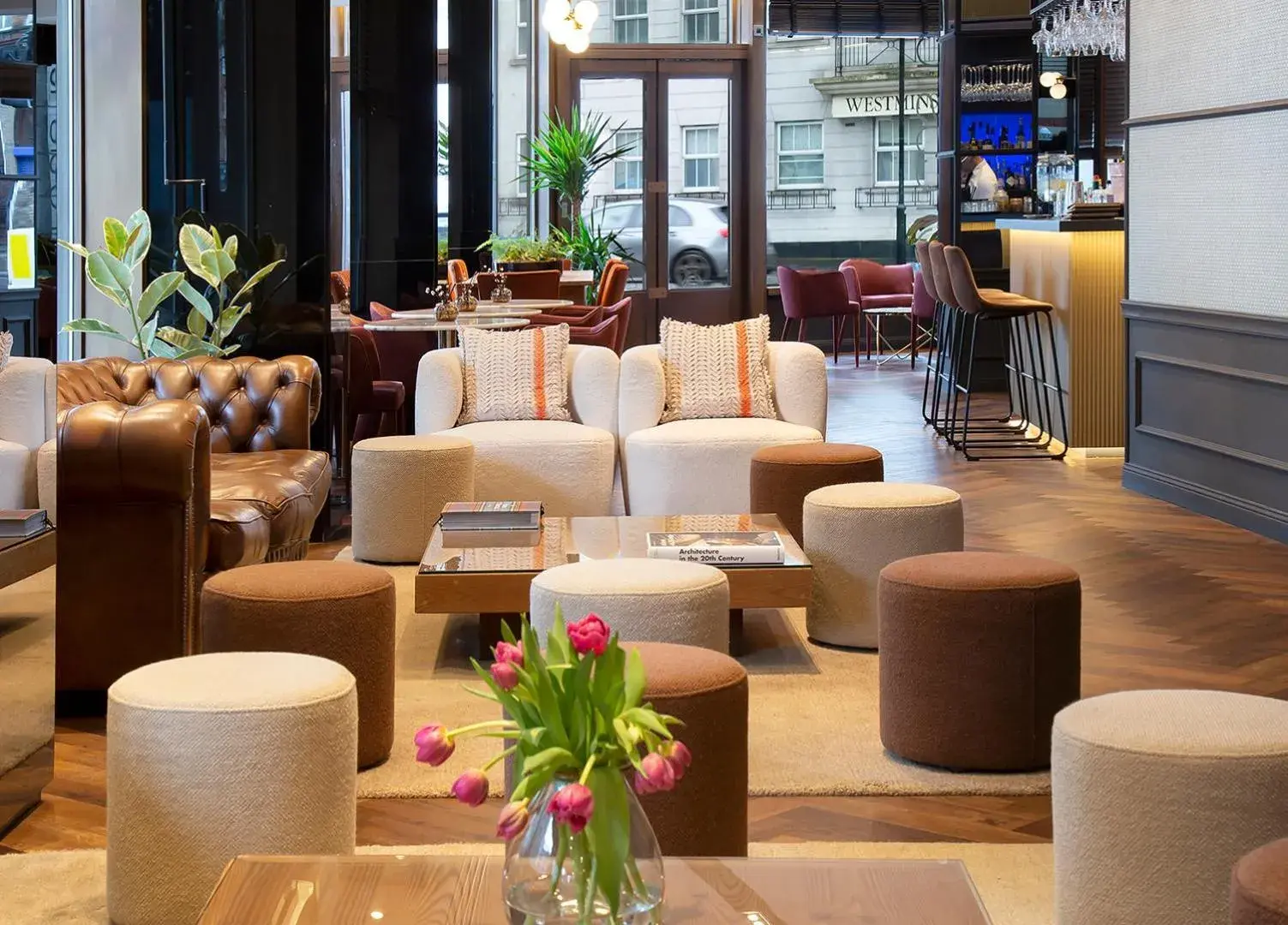 Lobby or reception in H10 London Waterloo Lobby or reception in H10 London Waterloo