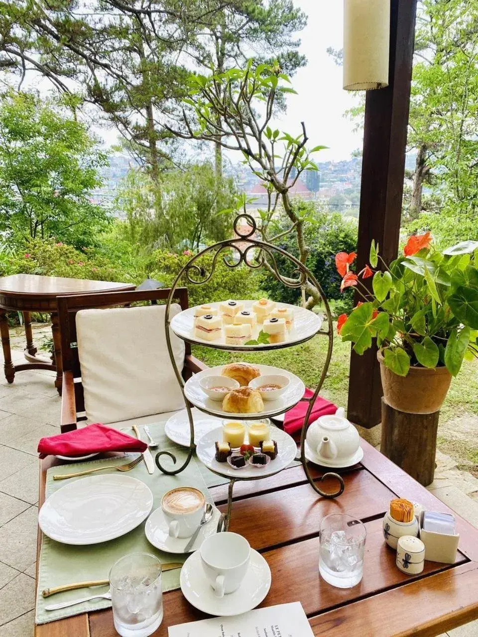 Restaurant/places to eat in Ana Mandara Villas Dalat Resort & Spa Restaurant/places to eat in Ana Mandara Villas Dalat Resort & Spa