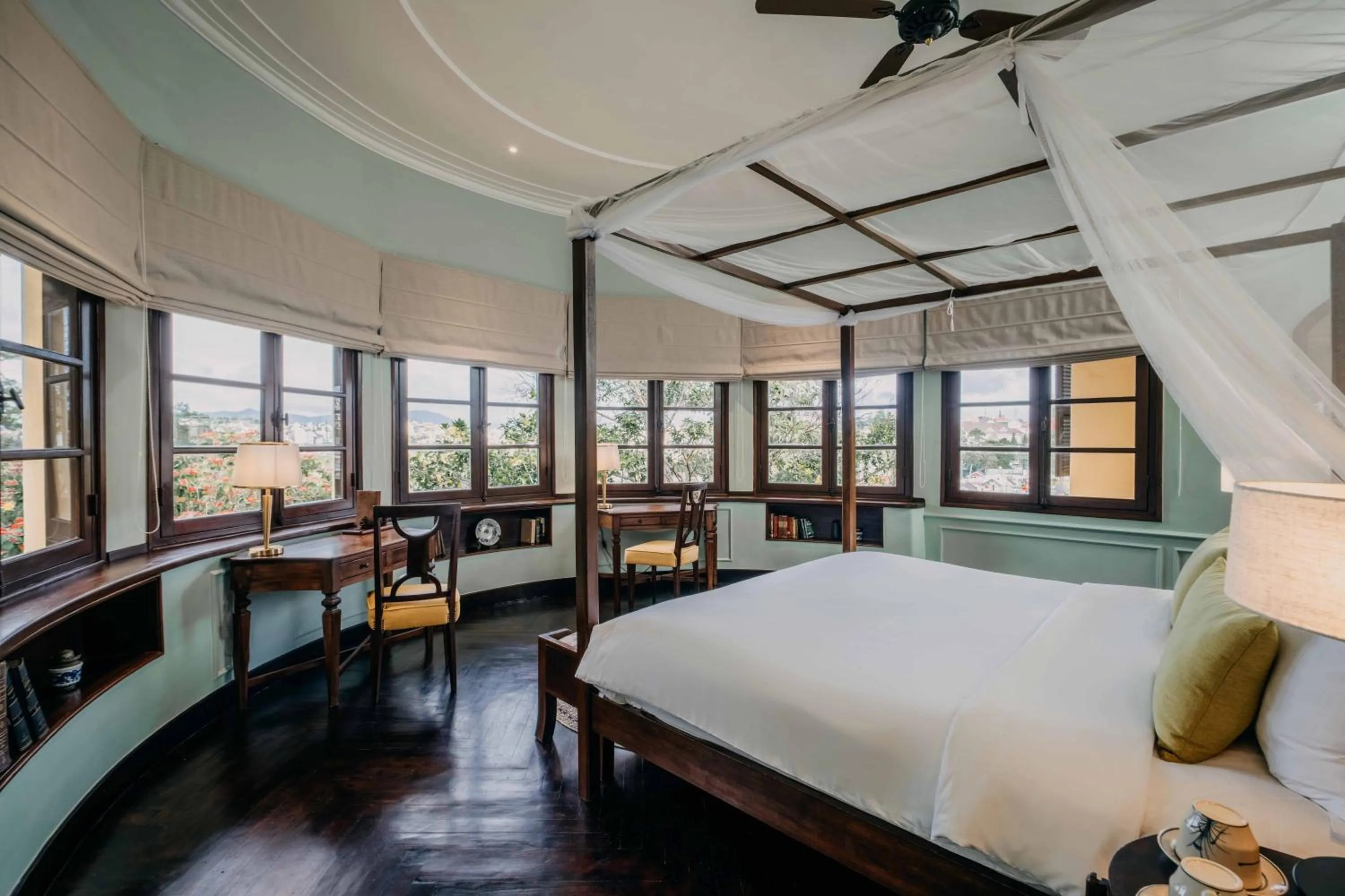 Bed in Ana Mandara Villas Dalat Resort & Spa