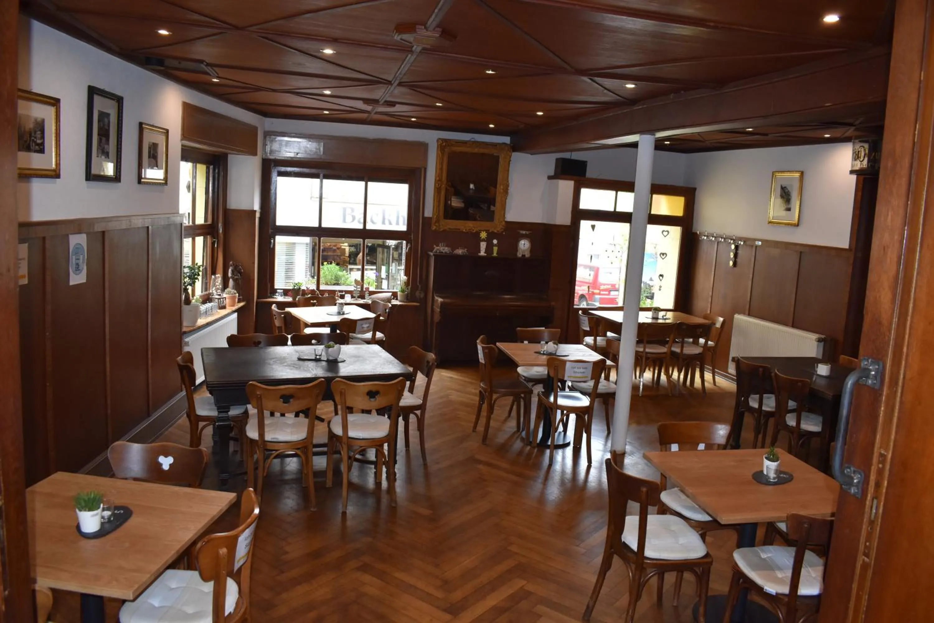 Restaurant/places to eat in Landgasthof Zur Sonne
