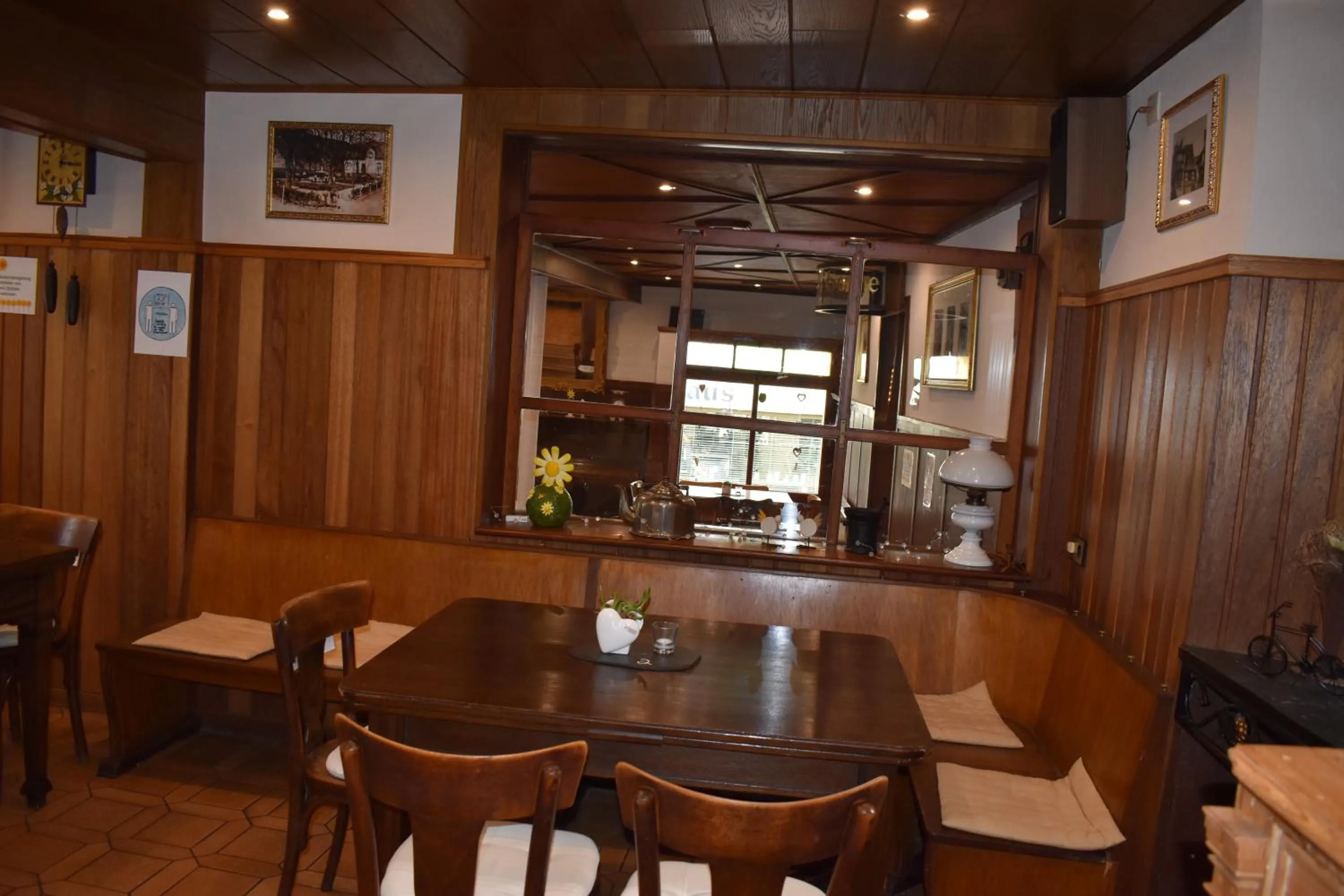 Restaurant/places to eat in Landgasthof Zur Sonne