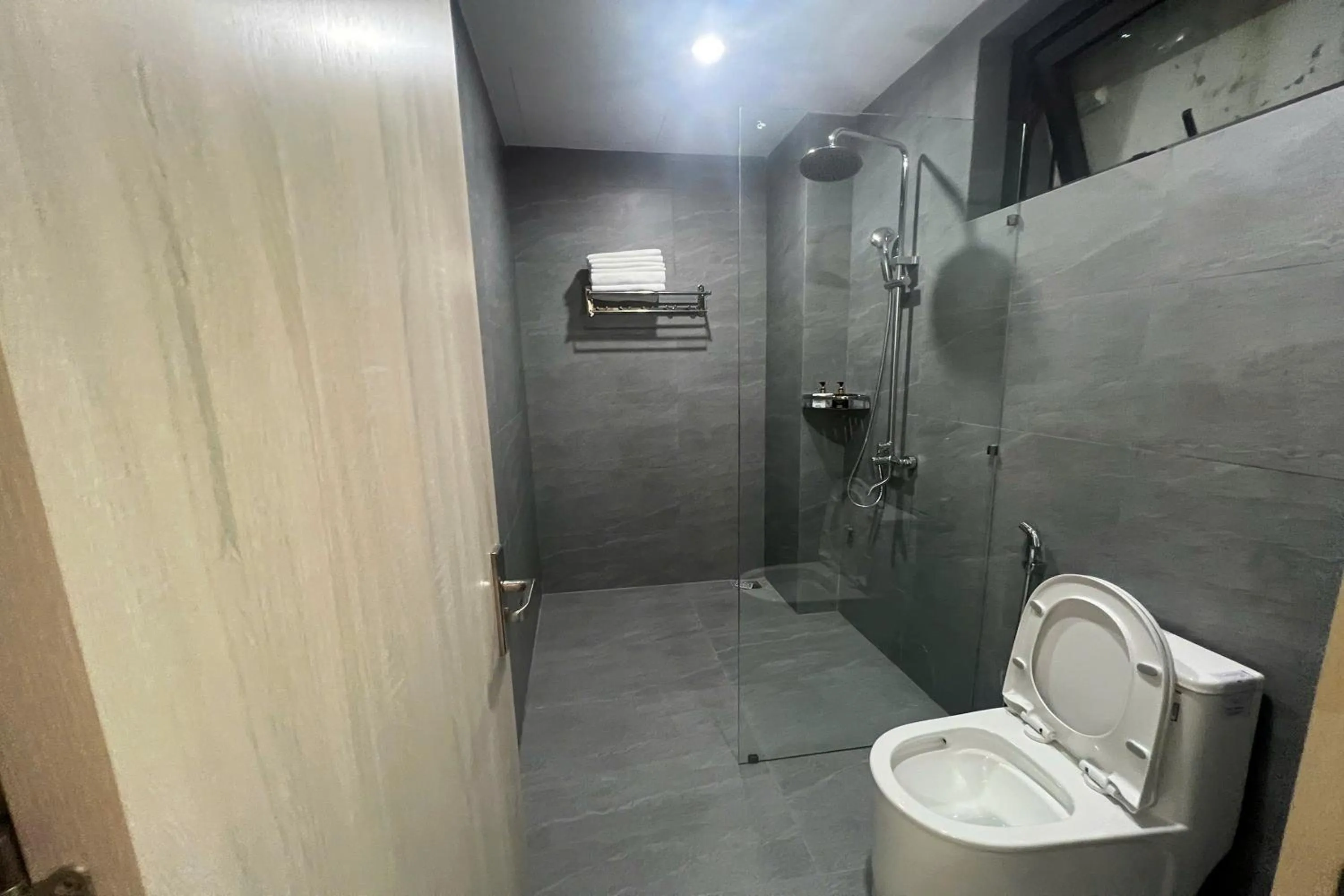 Bathroom in Thao Trang Hotel