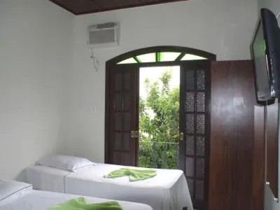 Bedroom, Bed in Hotel Chalé São Jorge