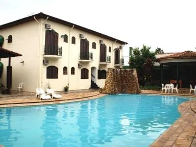 Pool view in Hotel Chalé São Jorge