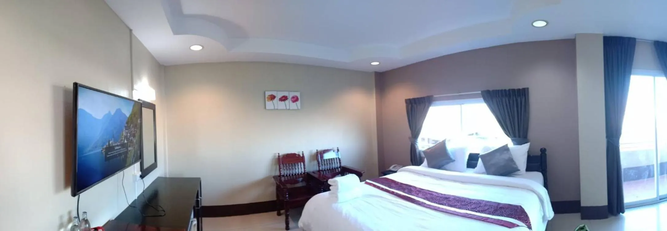 Bed in Submukda Phoomplace Hotel