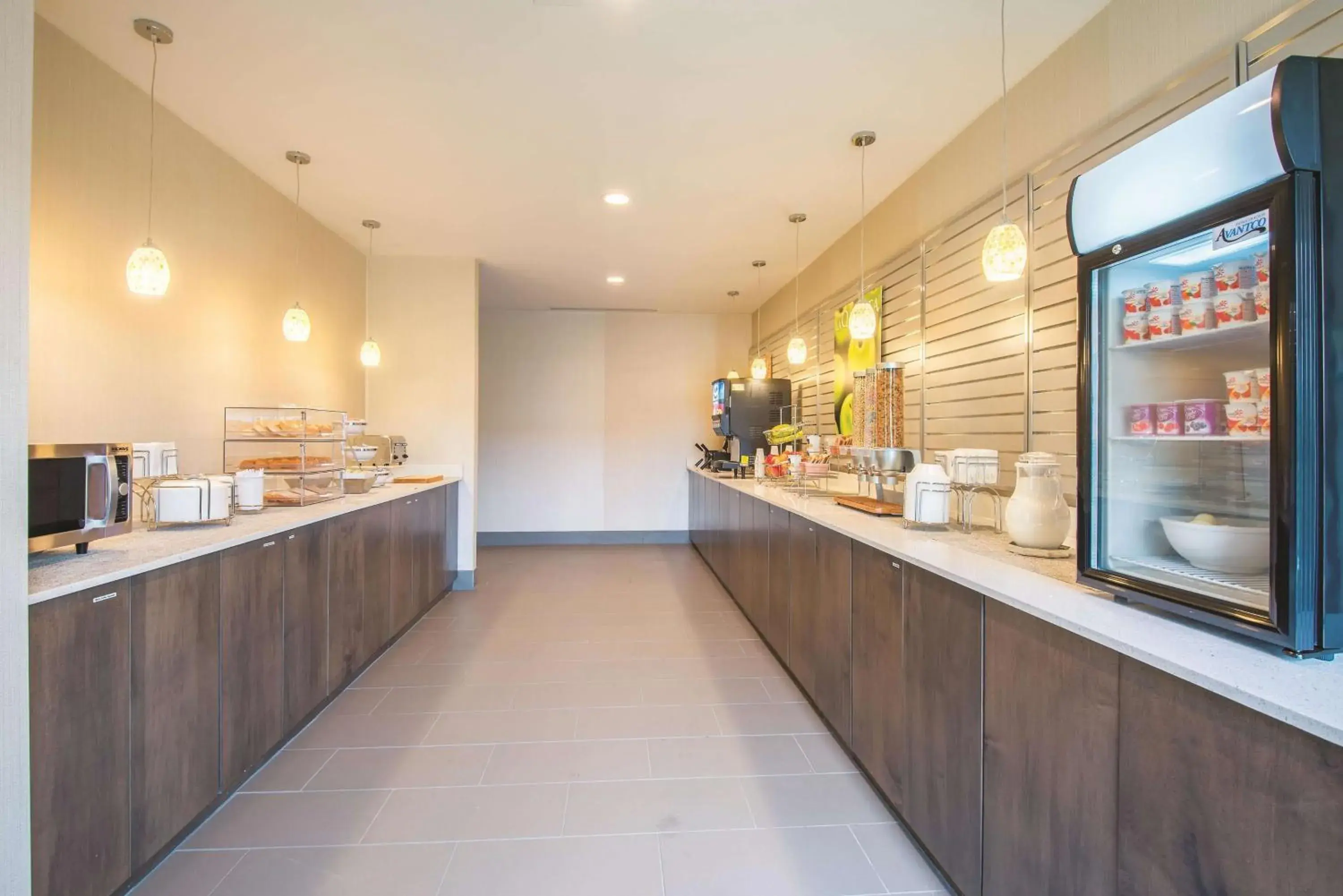 Restaurant/places to eat in La Quinta by Wyndham York Restaurant/places to eat in La Quinta by Wyndham York