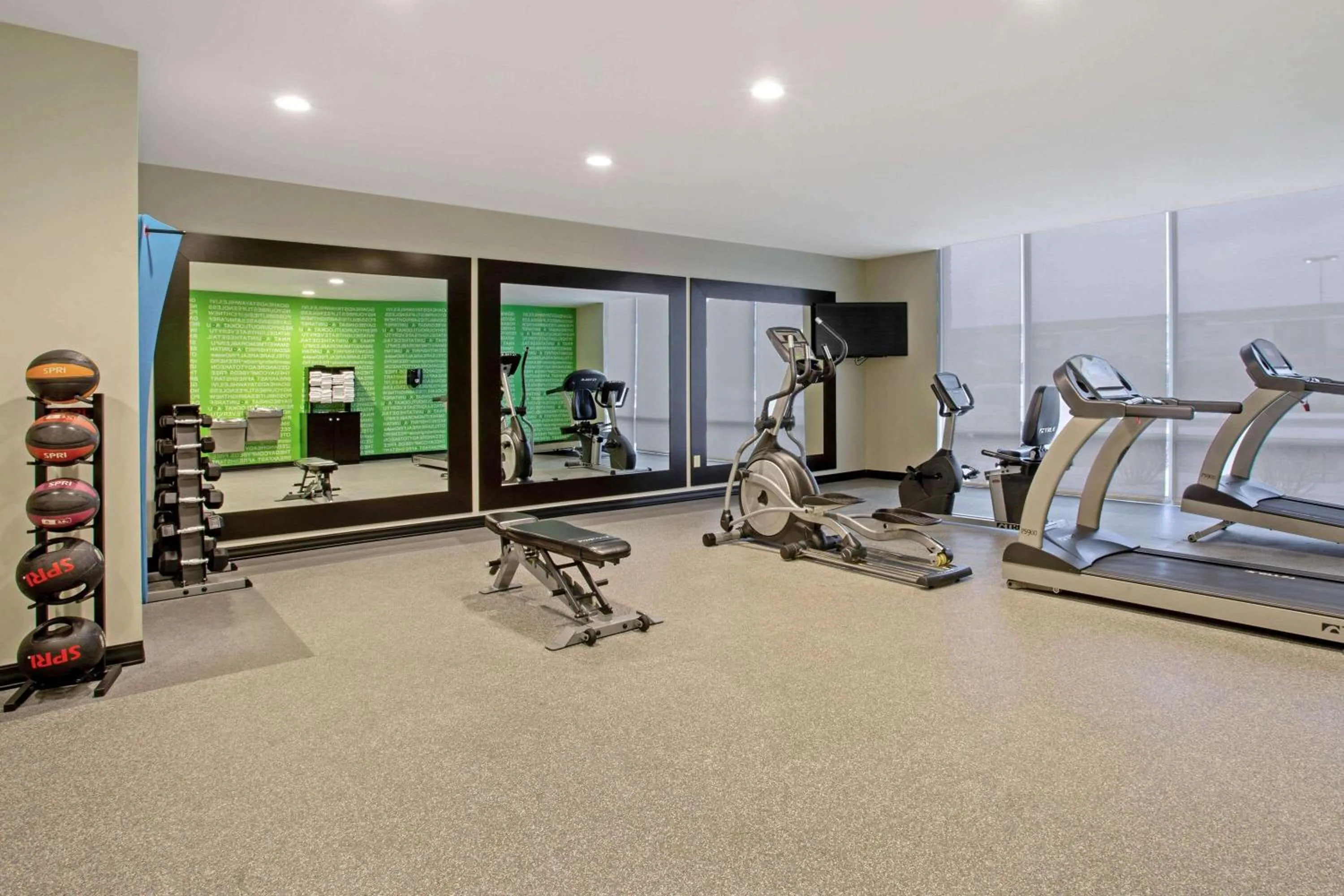 Fitness centre/facilities in La Quinta by Wyndham York