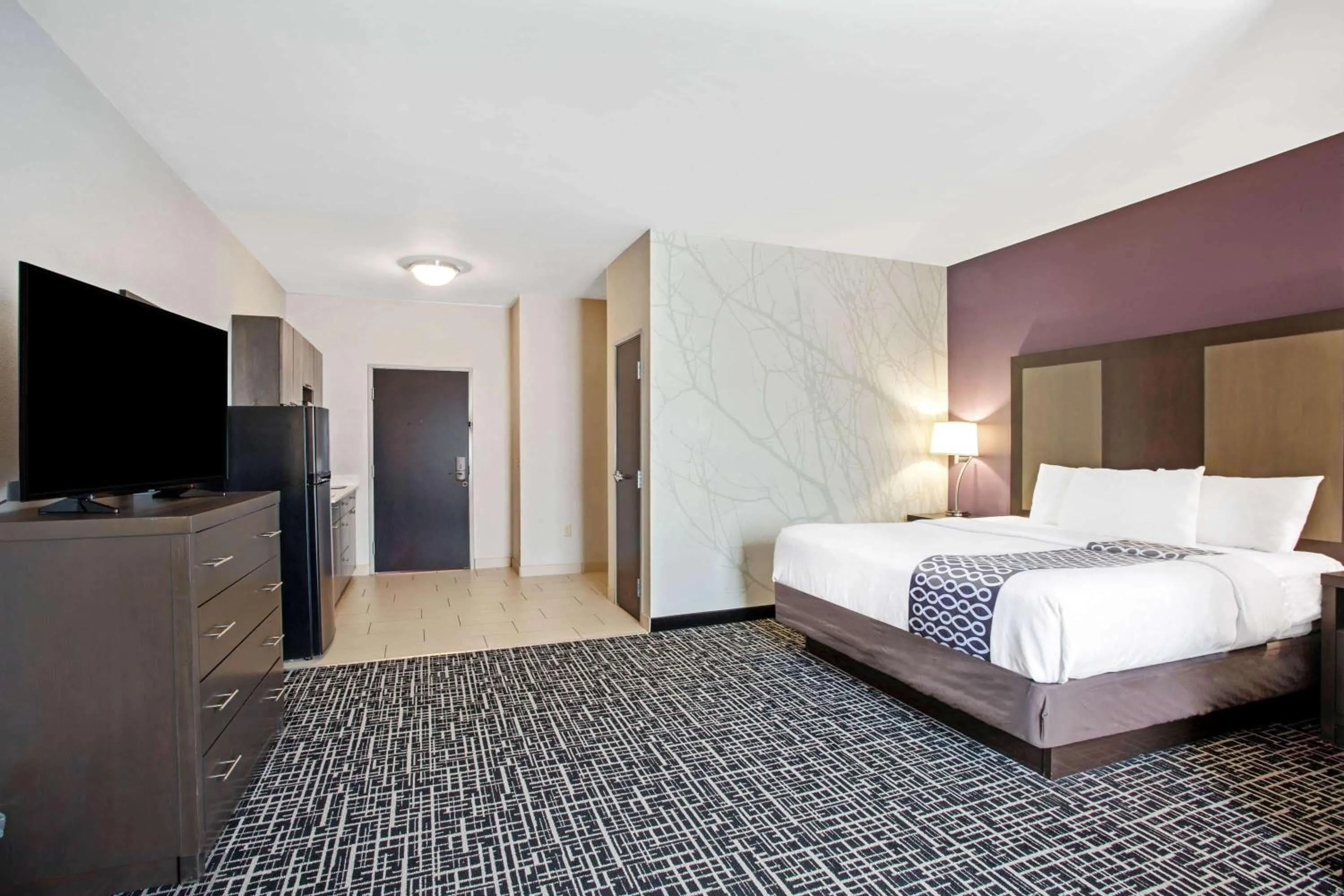 Photo of the whole room, Bed in La Quinta by Wyndham York