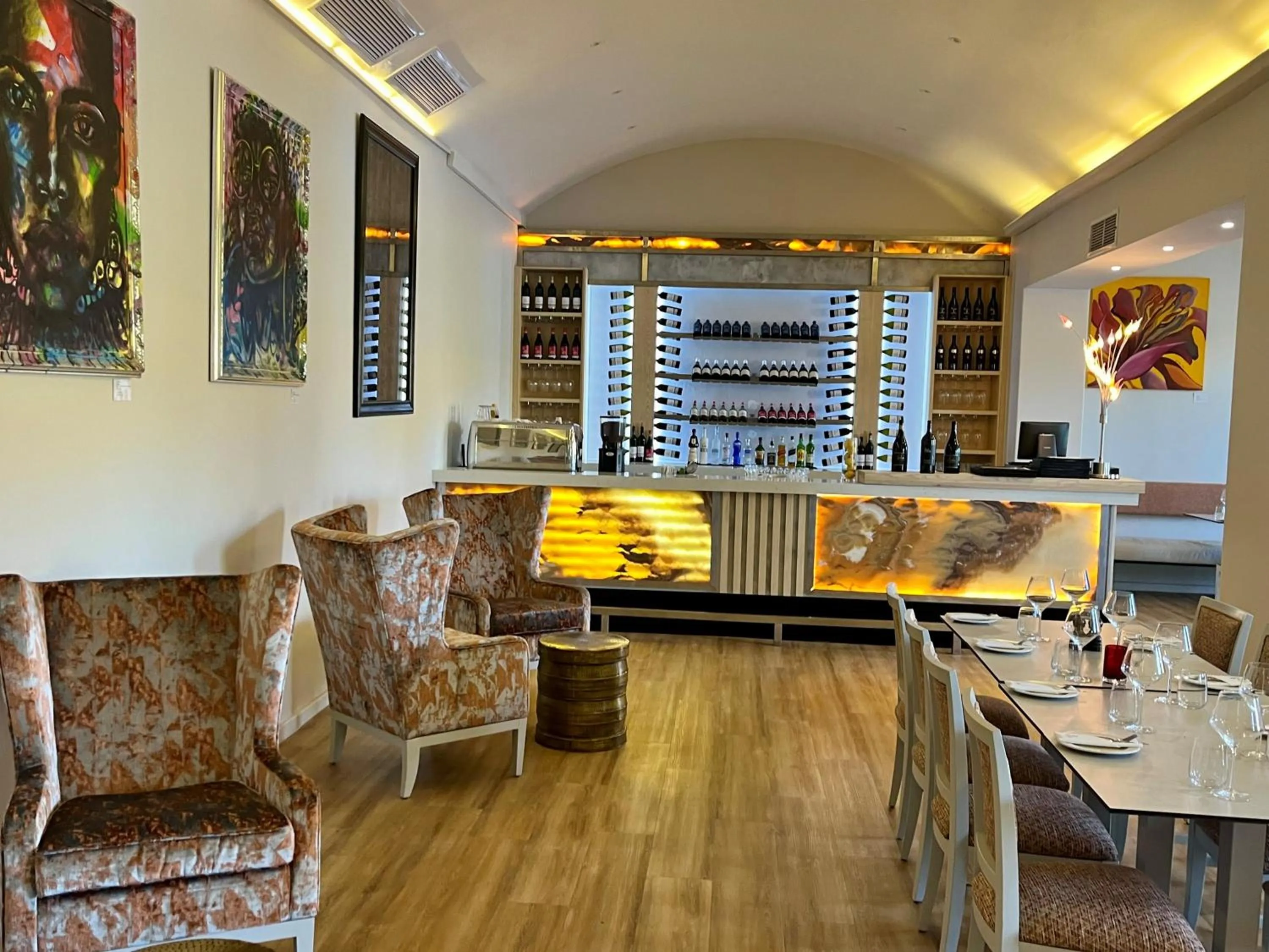 Lounge or bar in ASARA Wine Estate & Hotel