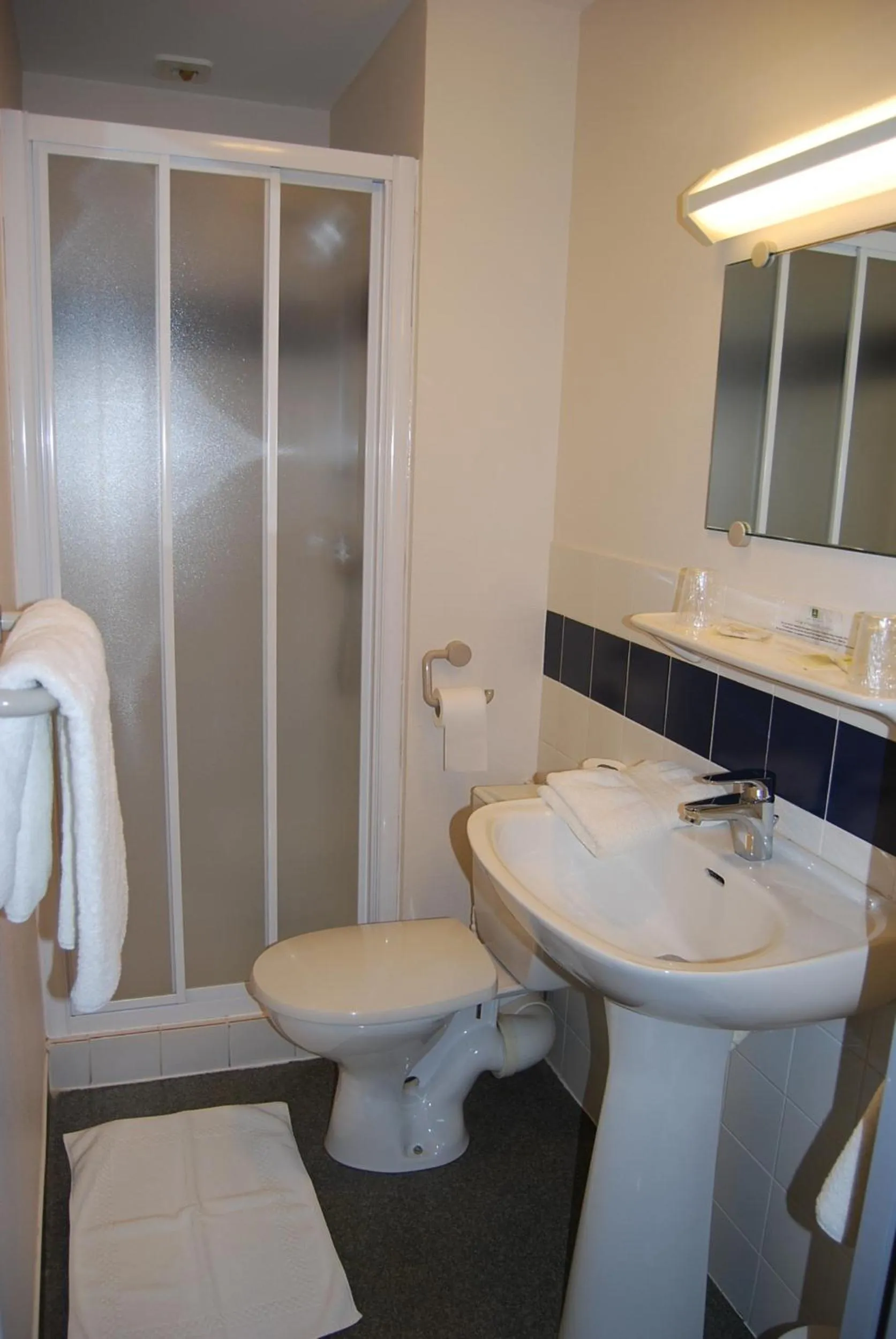 Bathroom in Le Terminus des Pèlerins