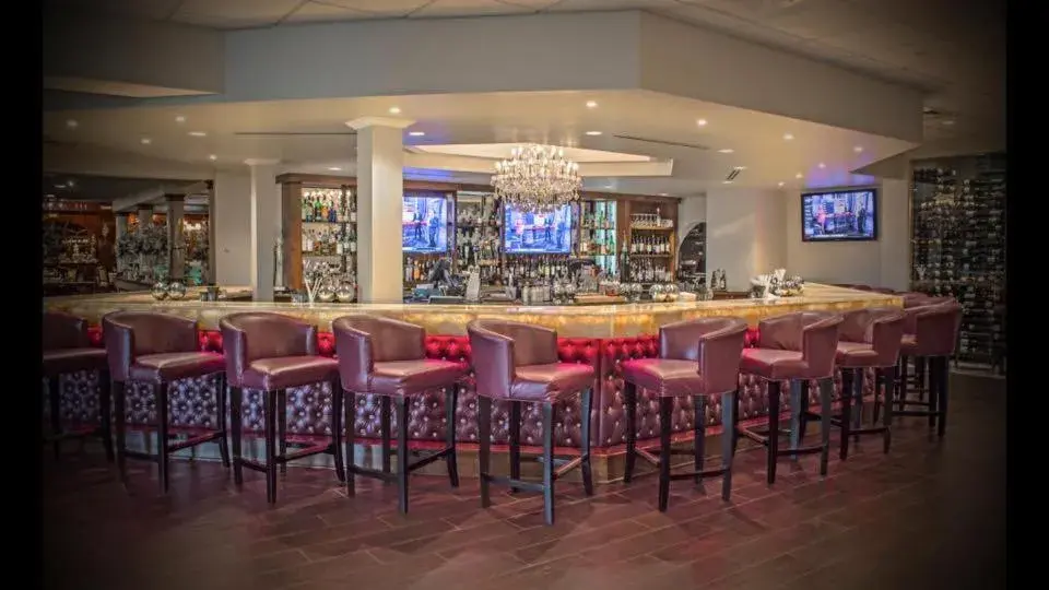 Restaurant/places to eat in The Delavan Hotel Restaurant/places to eat in The Delavan Hotel