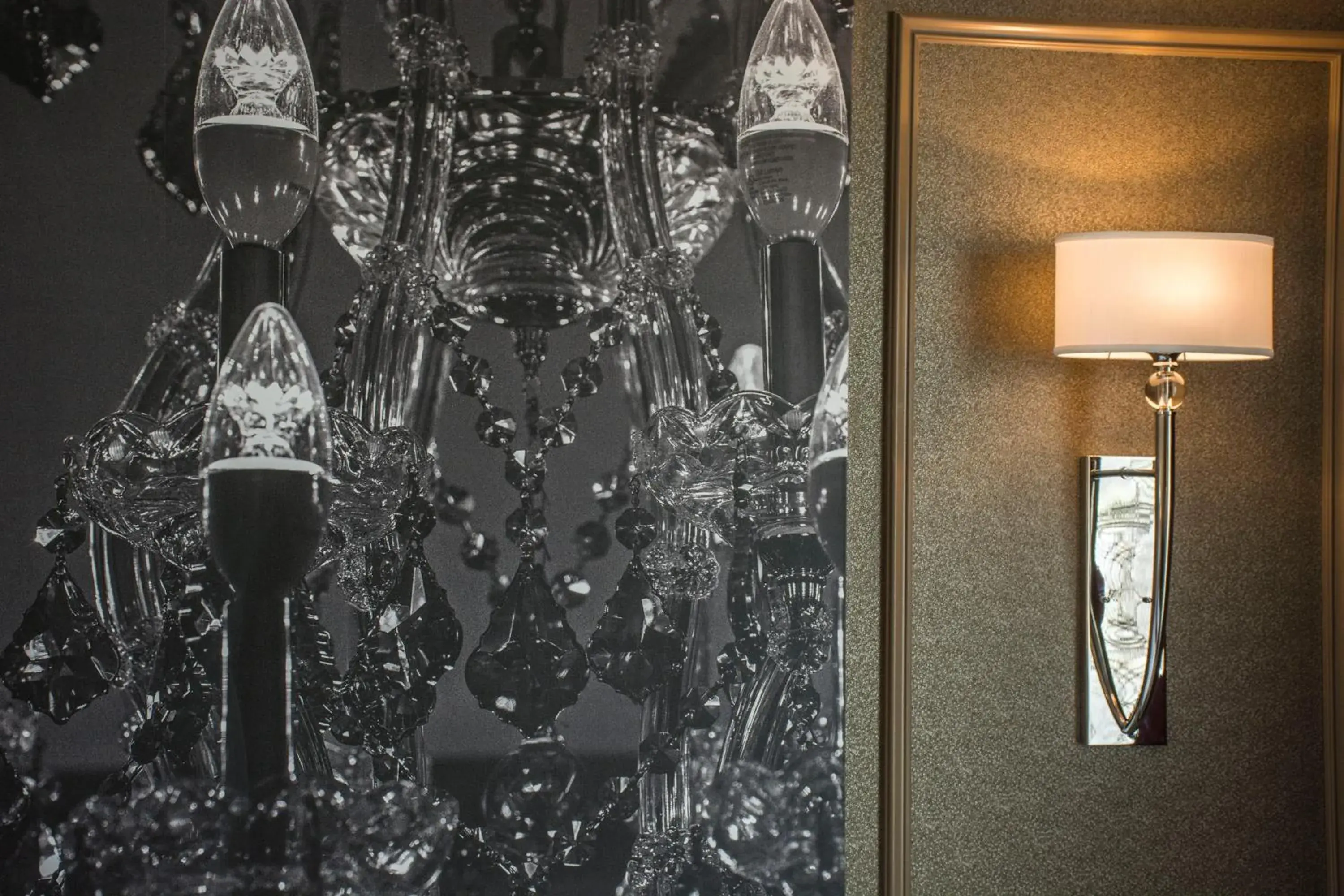 Bed in The Delavan Hotel Bed in The Delavan Hotel