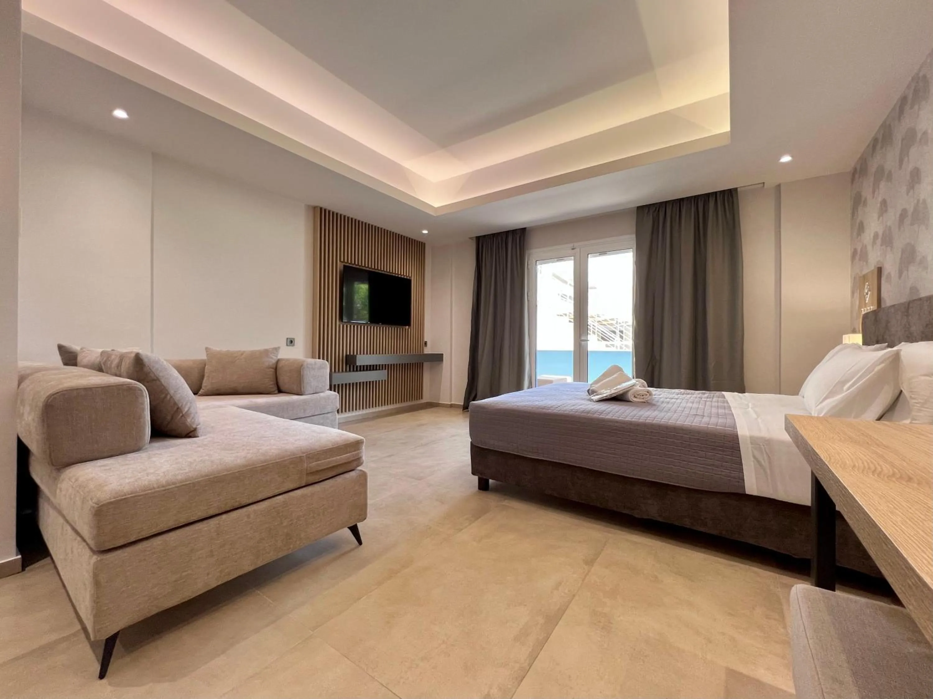 Bed in Paradise Resort