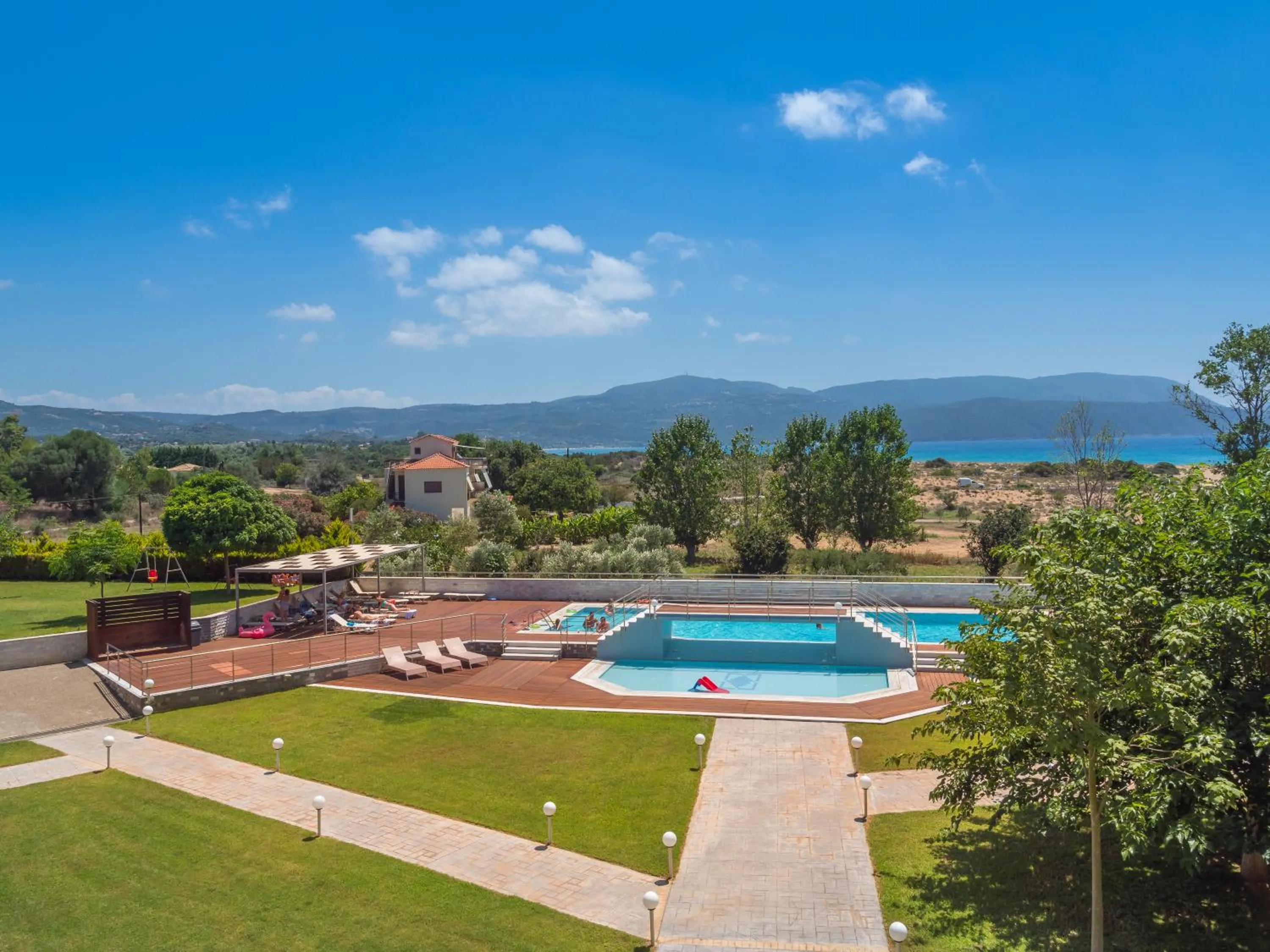 Swimming pool in Paradise Resort