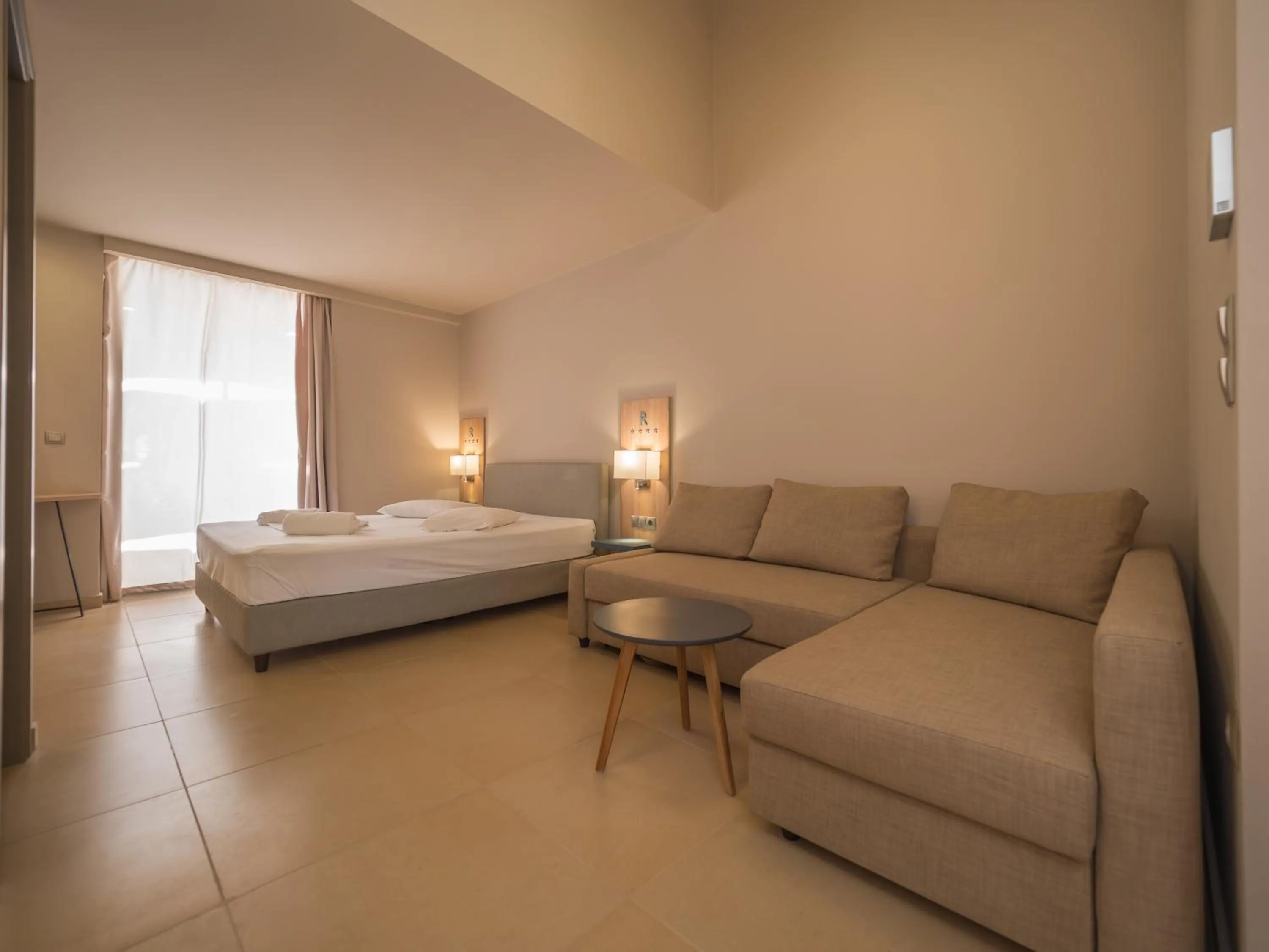 Bed in Paradise Resort