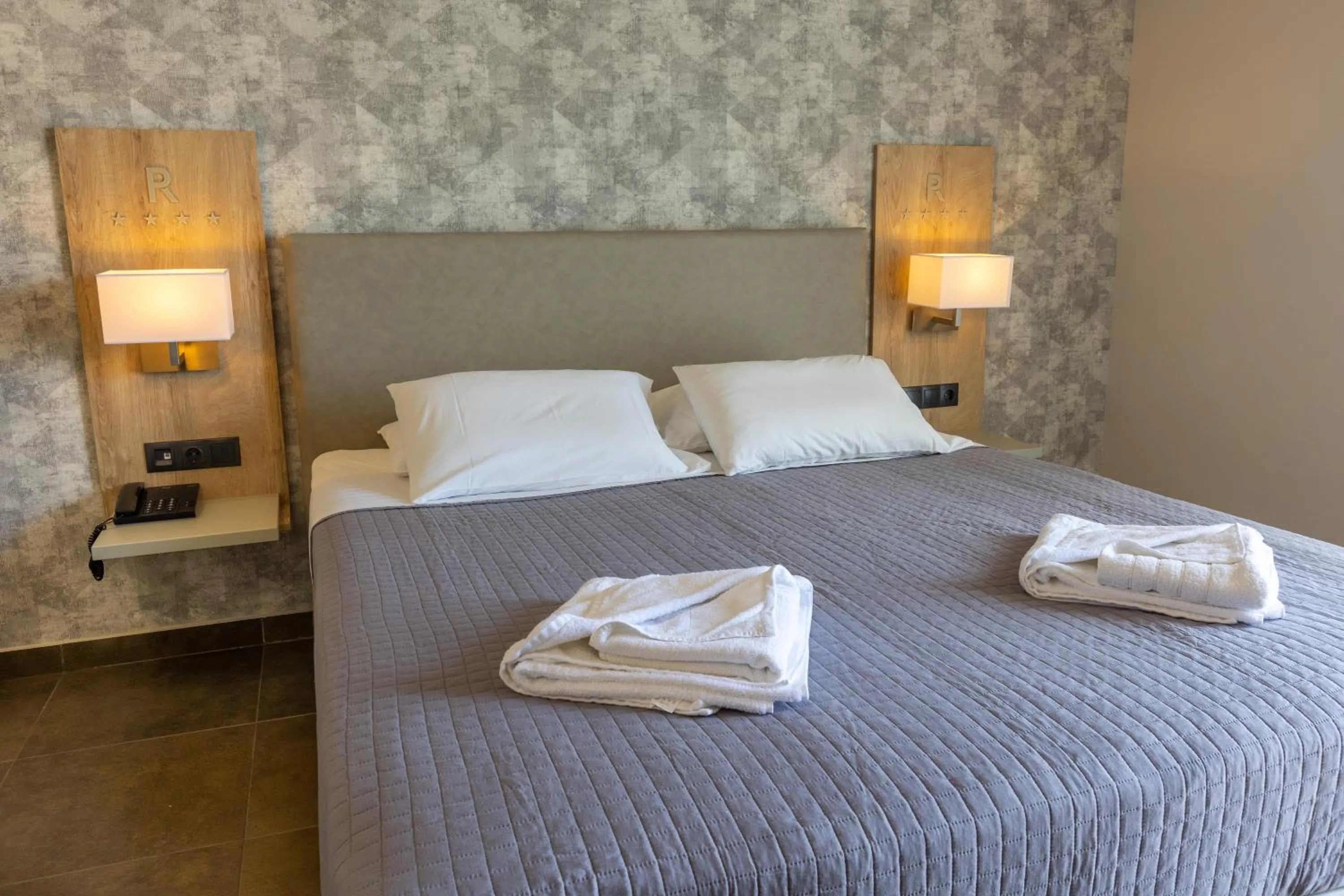 Bedroom, Bed in Paradise Resort