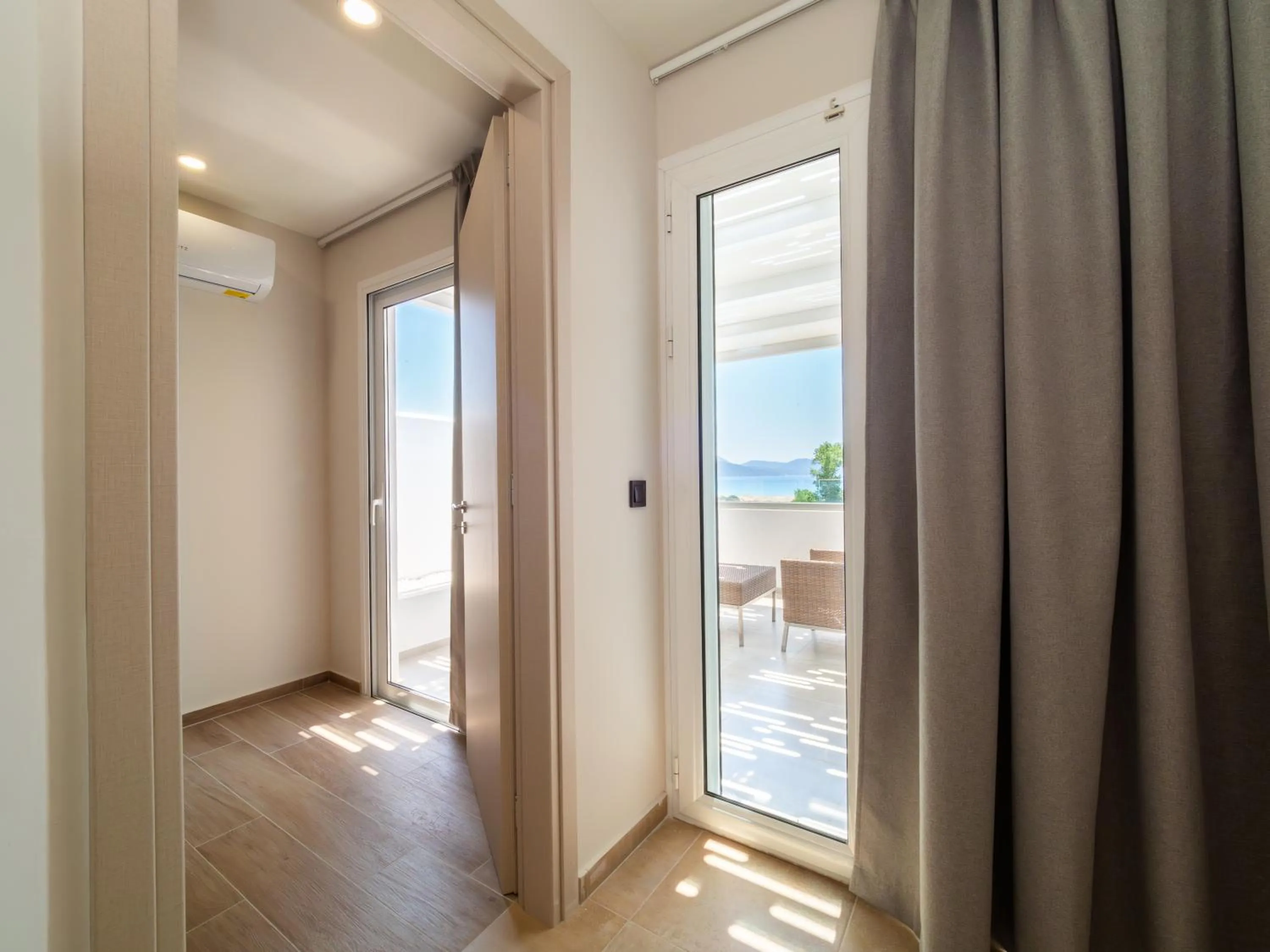 Photo of the whole room in Paradise Resort