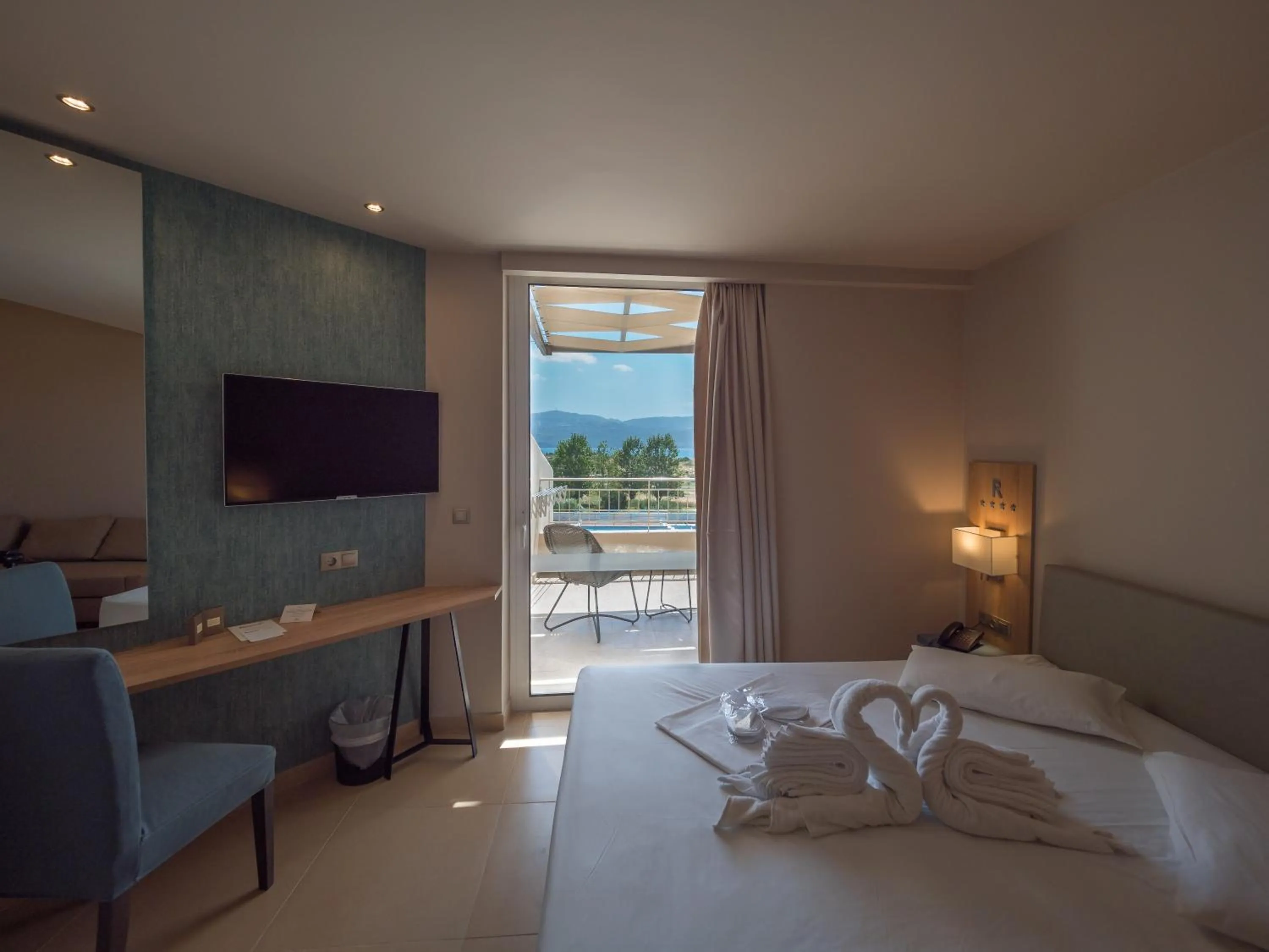 Bed in Paradise Resort